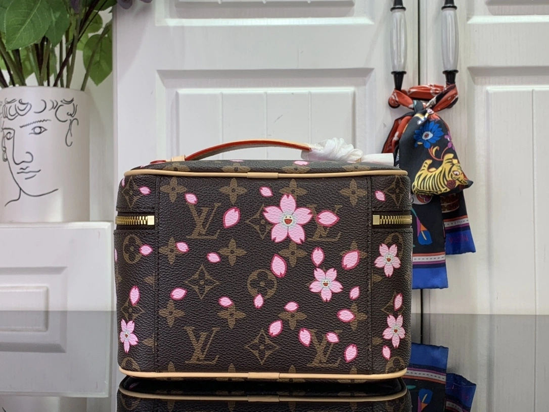 MOMO-- 8V M14181 high quality version Nice cowhide item:E-B063H2792