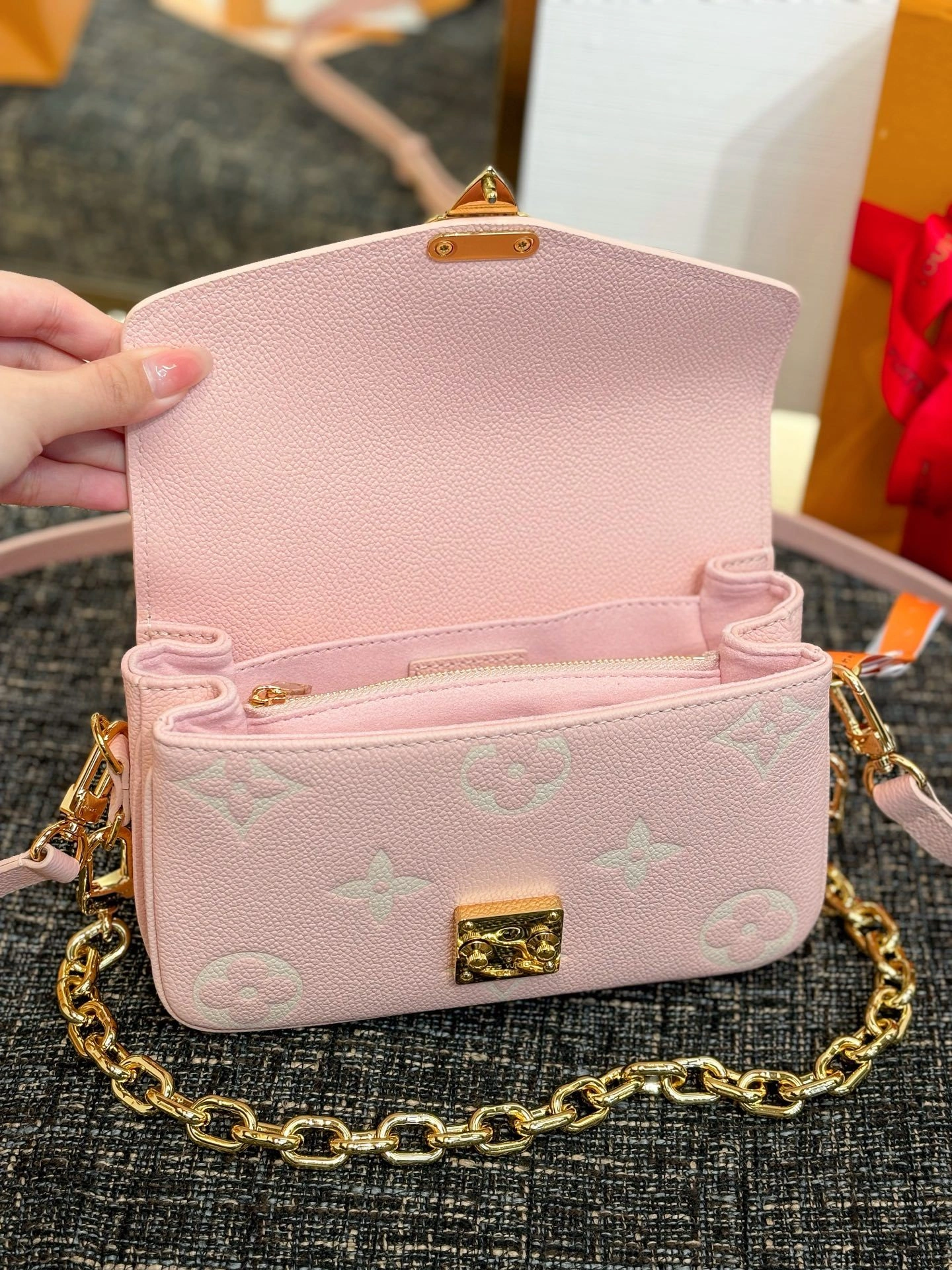 MOMO-- 8V M14208 high quality version Pochette Métis East West item:E-B000C0243