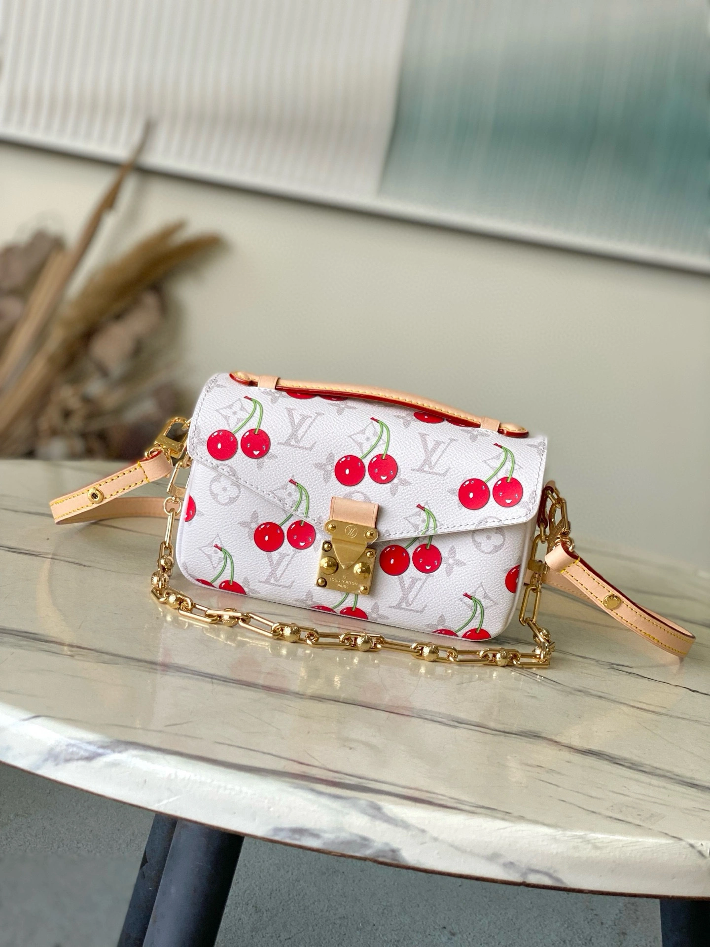 MOMO-- 8V M14231 high quality version Pochette Metis East West item:E-B000I2124