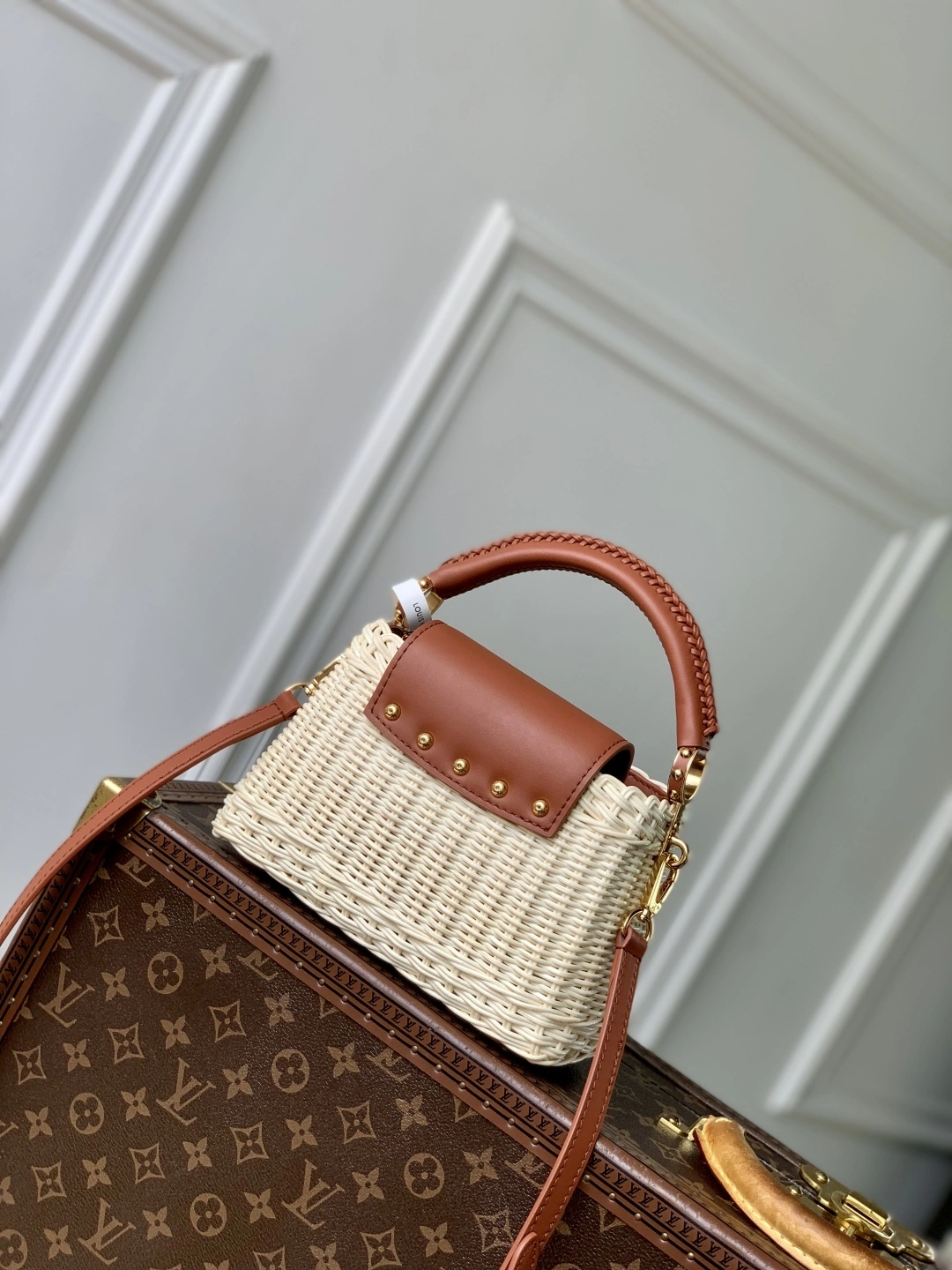 MOMO-- 8V M14365 high quality version Capucines item:E-B177I2130