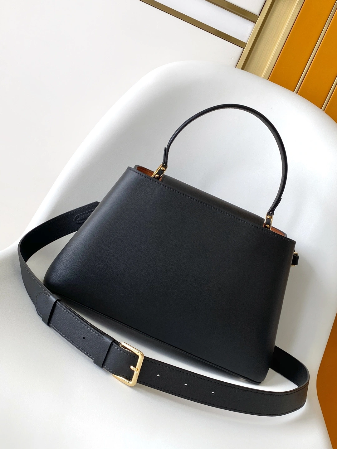 MOMO-- 8V M14370 high quality version Capucines Souple cowhide item:F-B000A2120