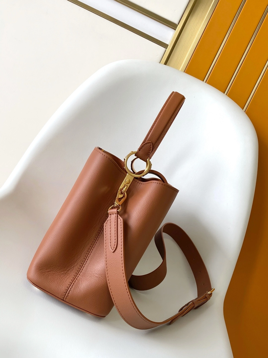 MOMO-- 8V M14371 high quality version Capucines Souple cowhide item:F-B000A2119