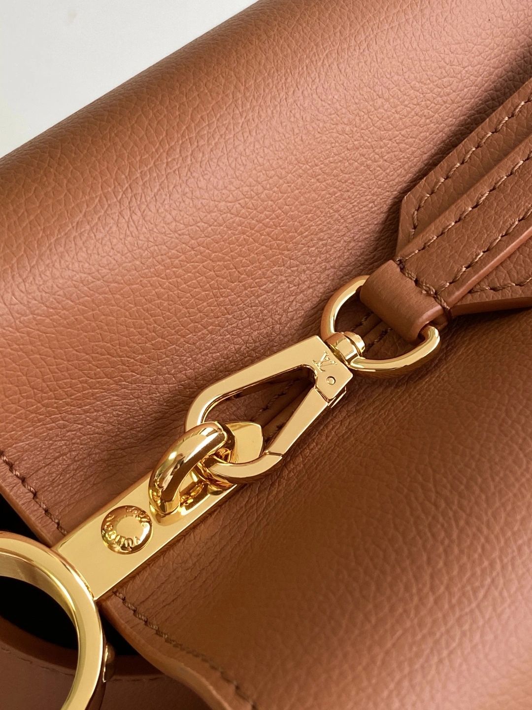 MOMO-- 8V M14371 high quality version Capucines Souple cowhide item:F-B000A2119