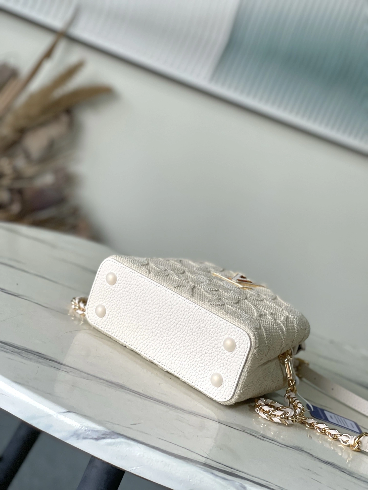 &MOMO-- 8V M14389 high quality version cowhide item:E-B574I1009
