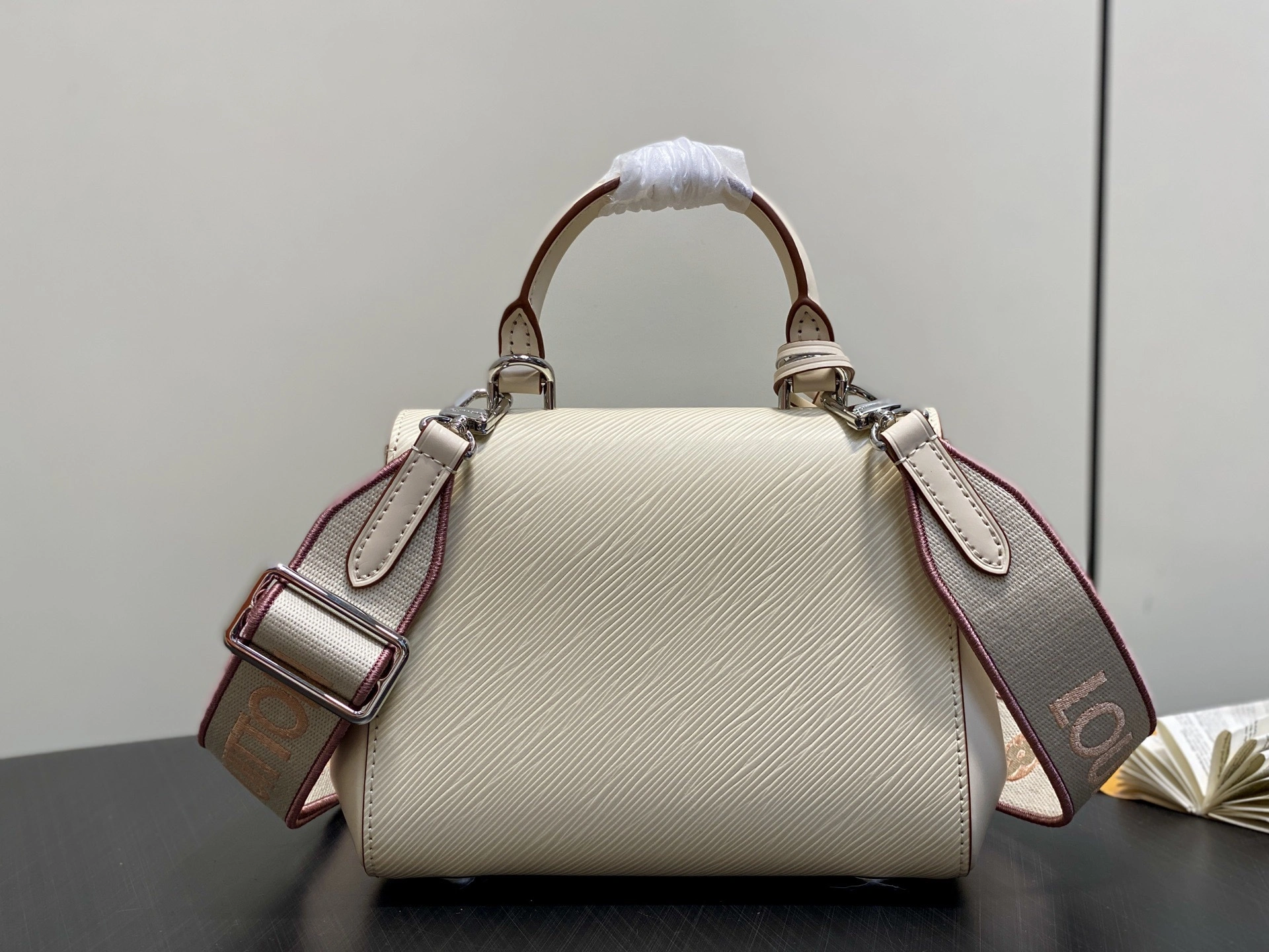MOMO-- 8V M14434 high quality version item:F-B000A0947