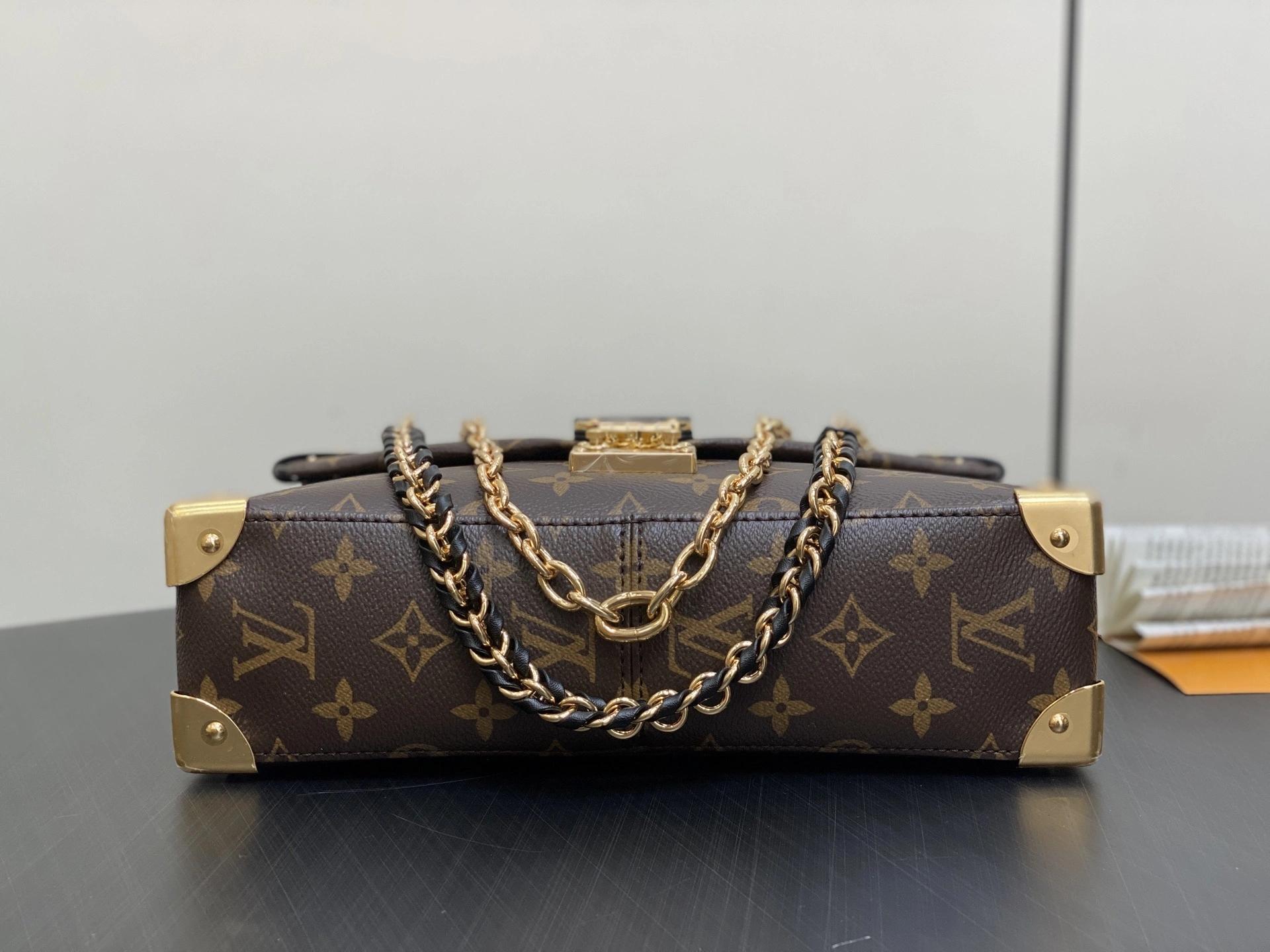 MOMO-- 8V M14526 high quality version Trunkie item:E-B177D1224
