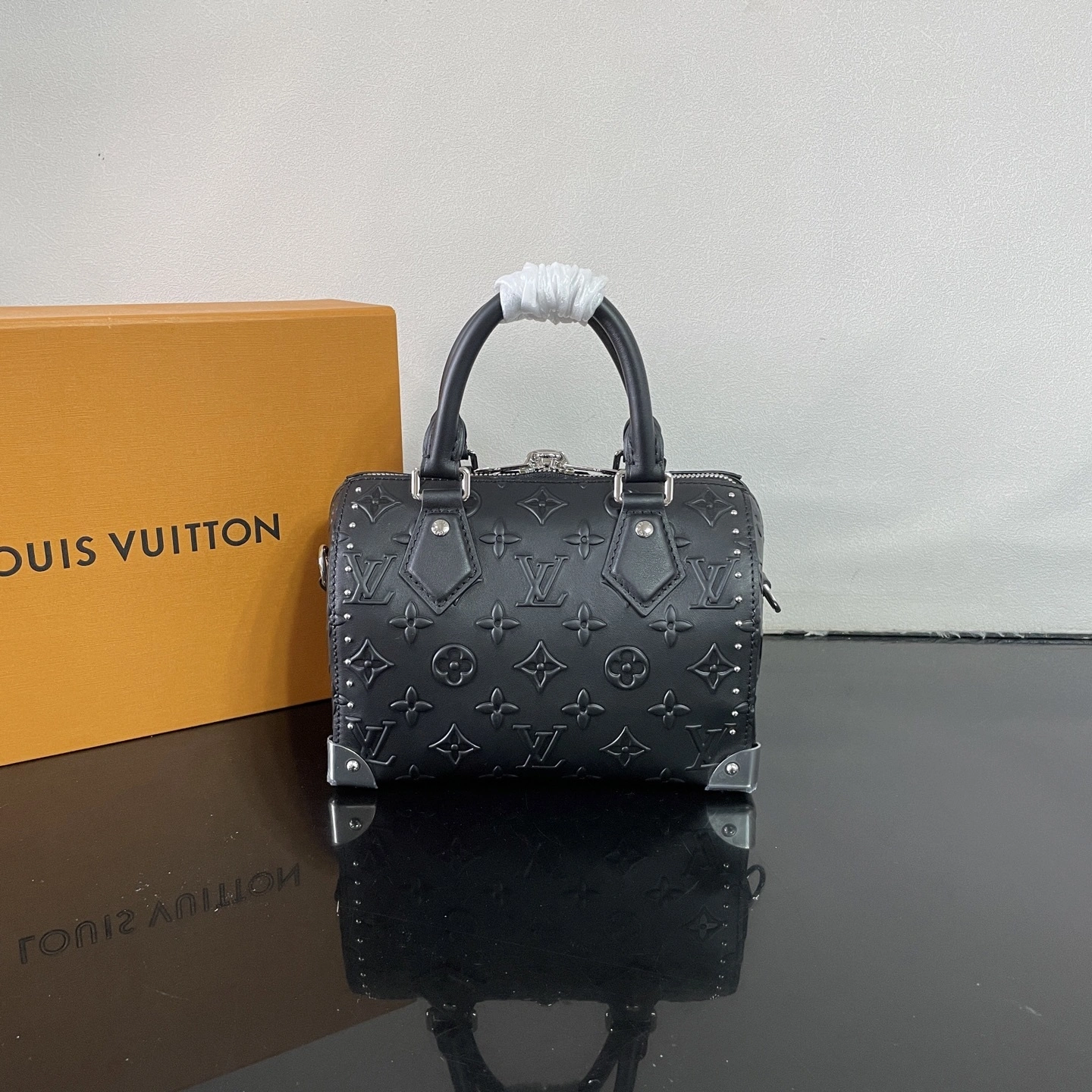 MOMO-- 8V M14575 high quality version Trunk cowhide item:E-B177D0197H