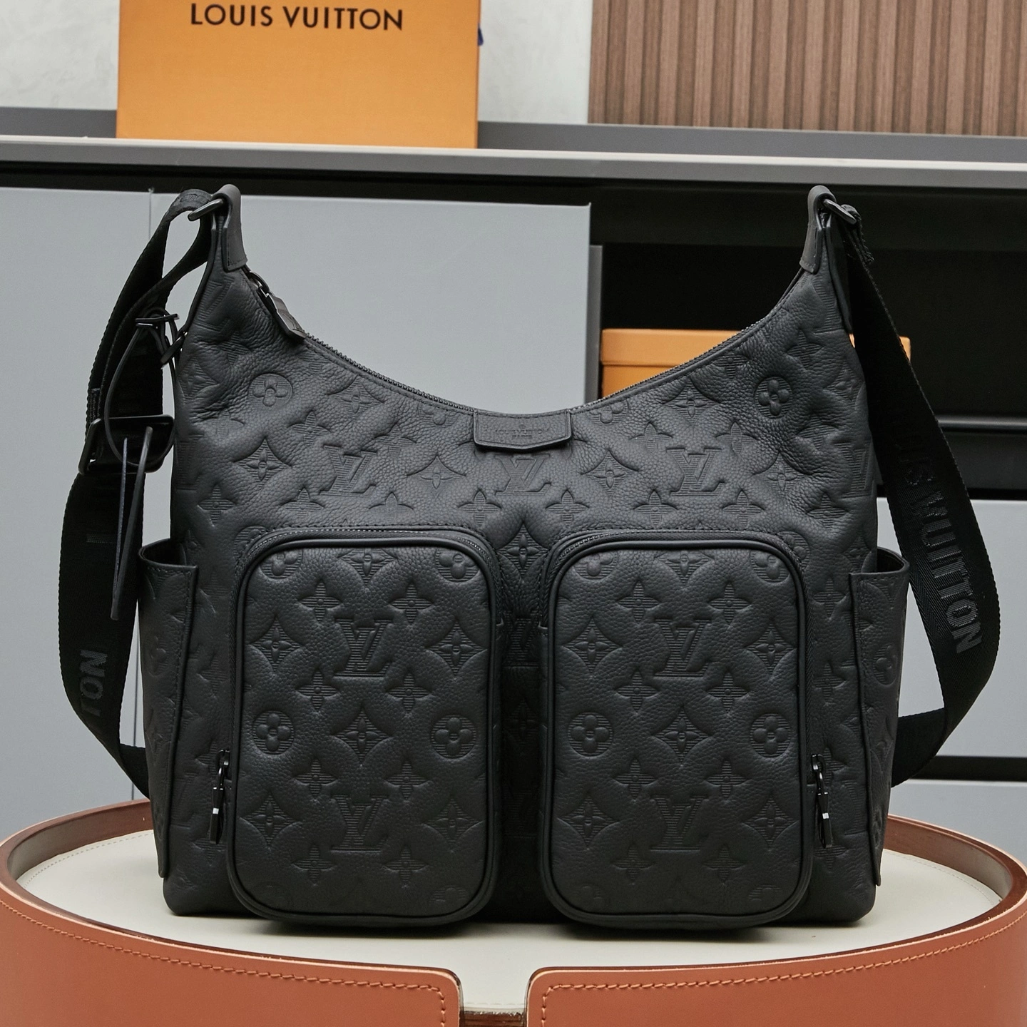 MOMO-- 8V M14778 high quality version Hobo Cargo cowhide item:E-B000H2768