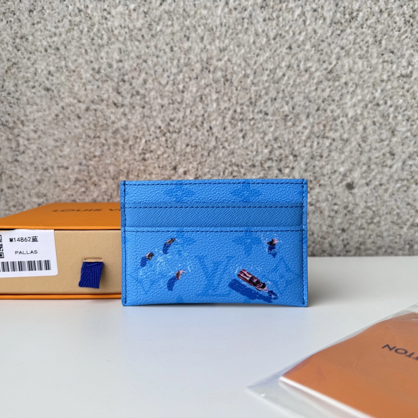 MOMO-- 8V M14862 high quality version item:E-B000F2098H