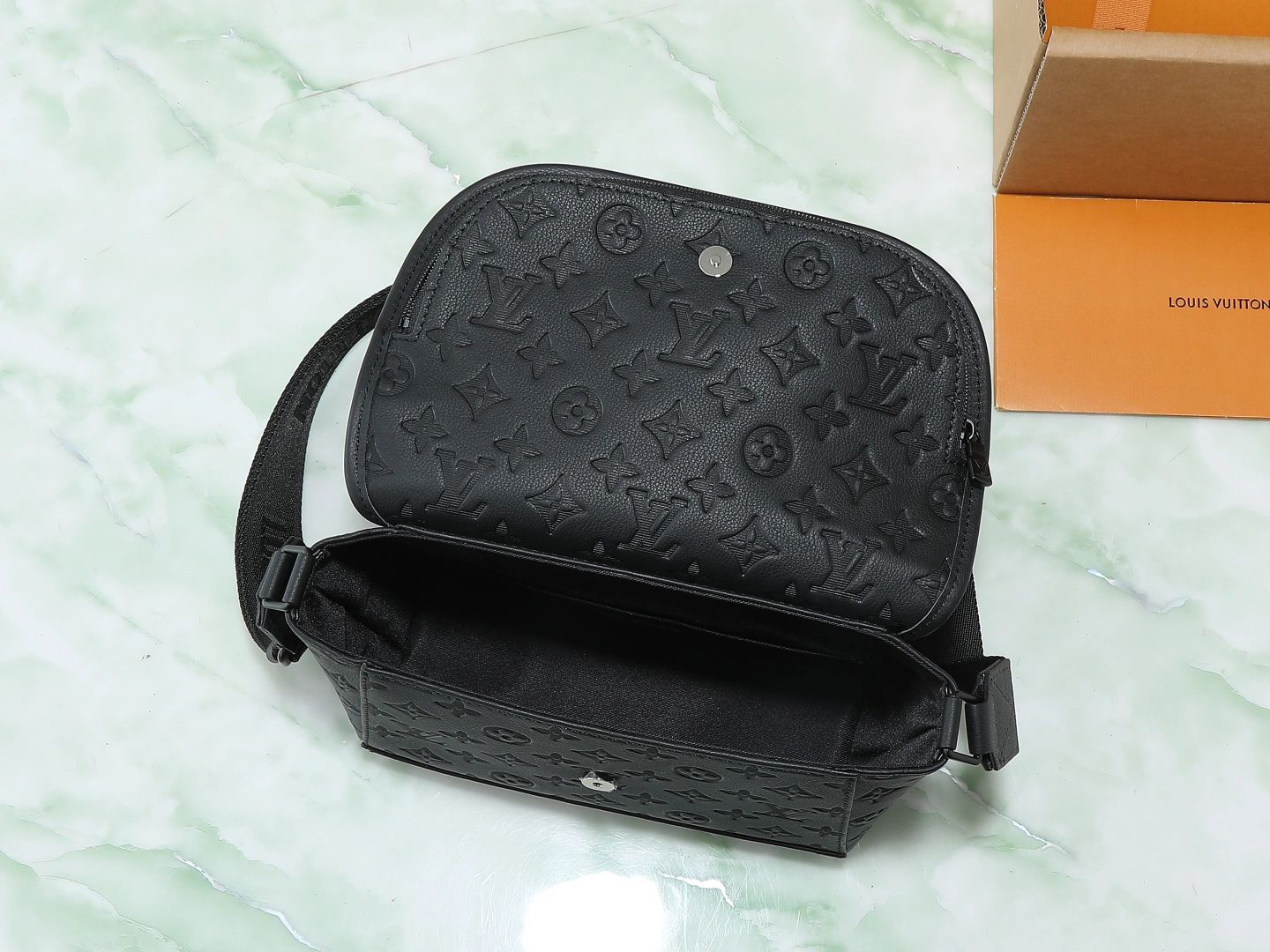 MOMO-- 8V M14874 high quality version Pulse item:E-B000H2766