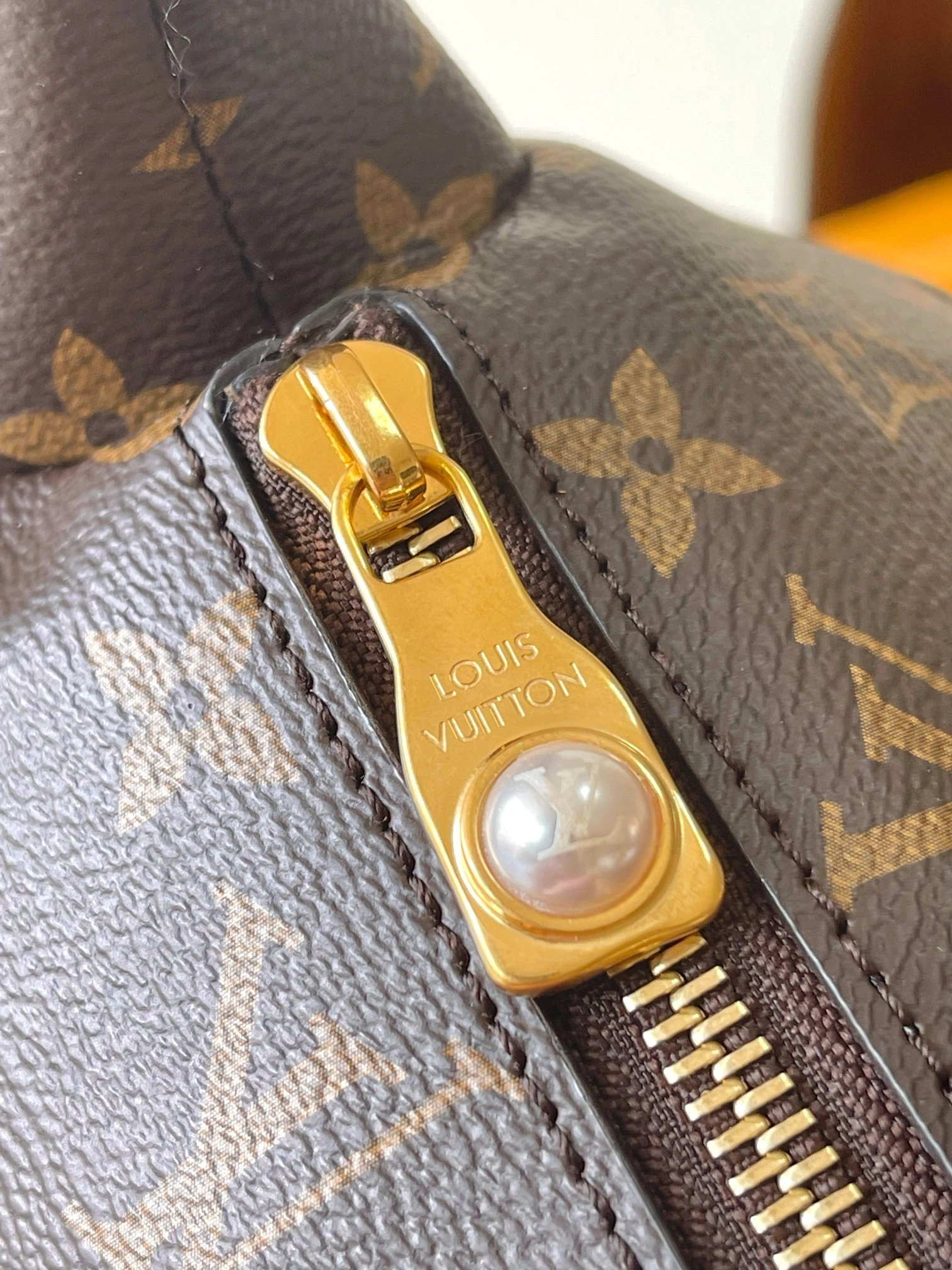 MOMO-- 8V M14963 high quality version Dolphin item:E-B106J2397H