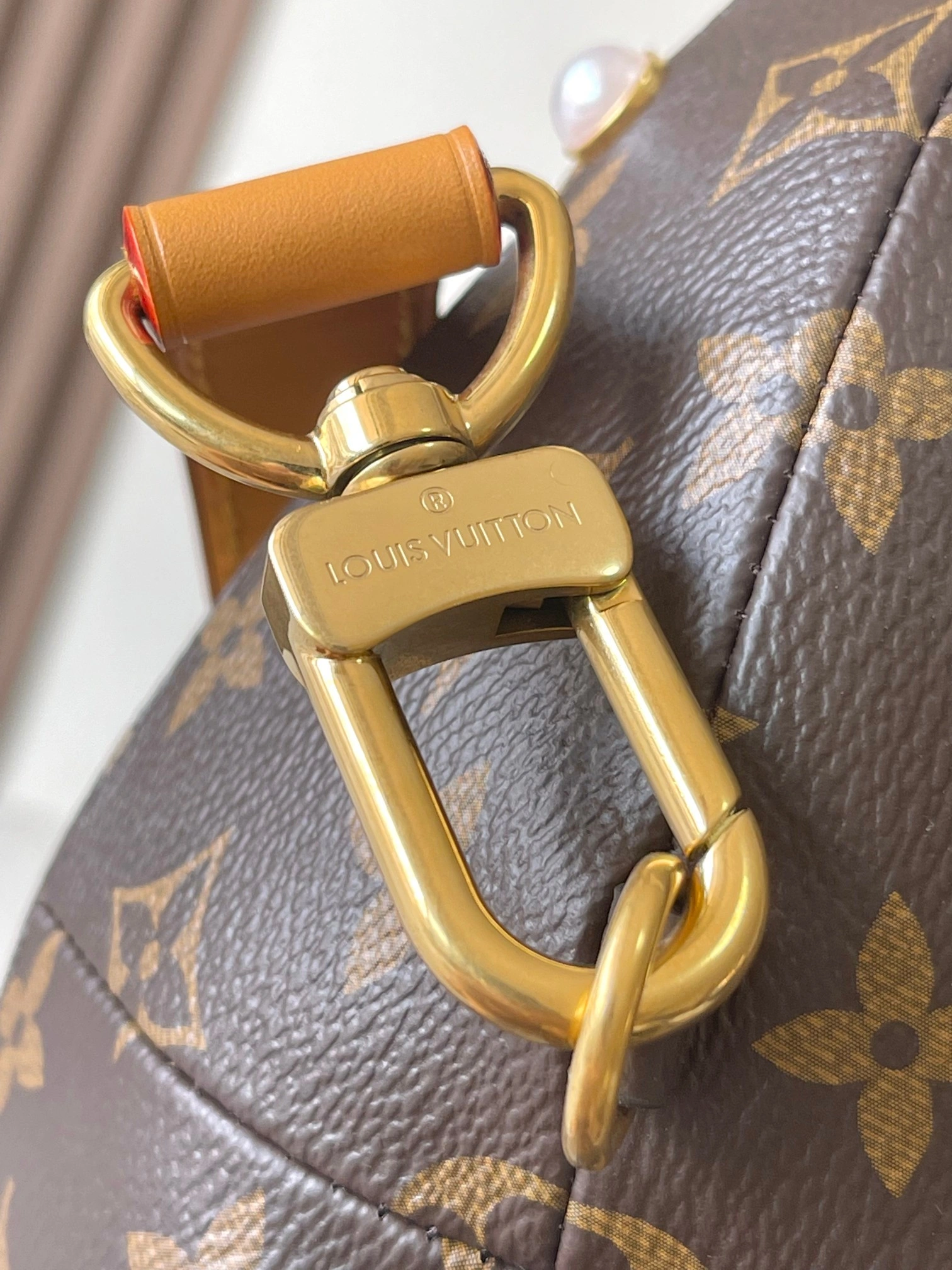 MOMO-- 8V M14963 high quality version Dolphin item:E-B106J2397H