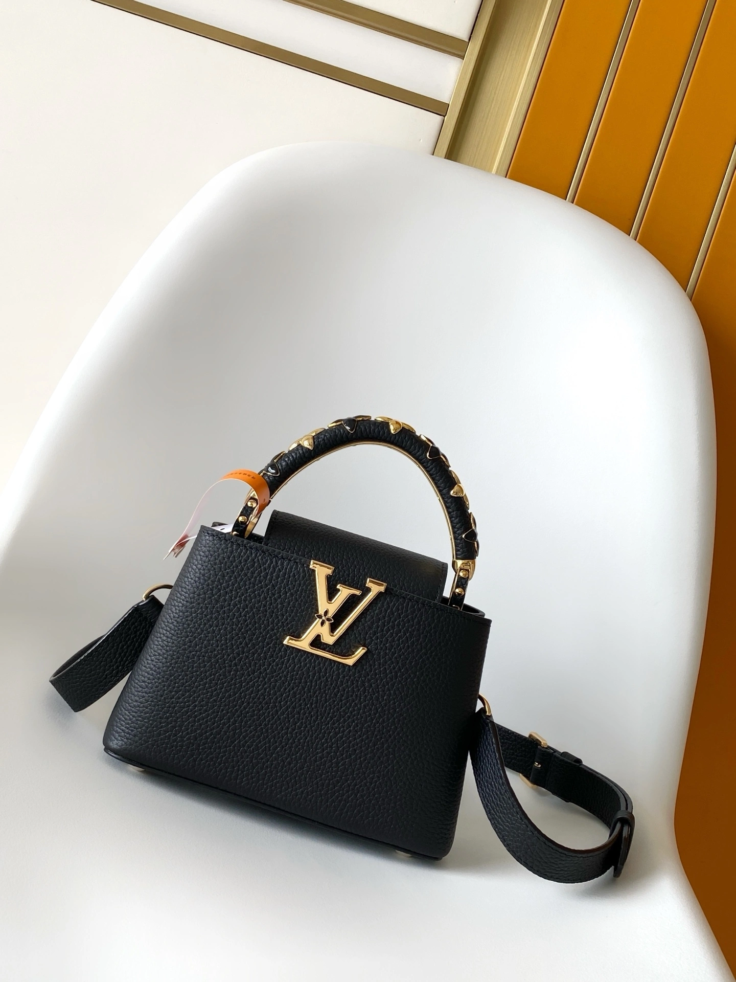 MOMO-- 8V M14976 high quality version cowhide item:F-B000A1507