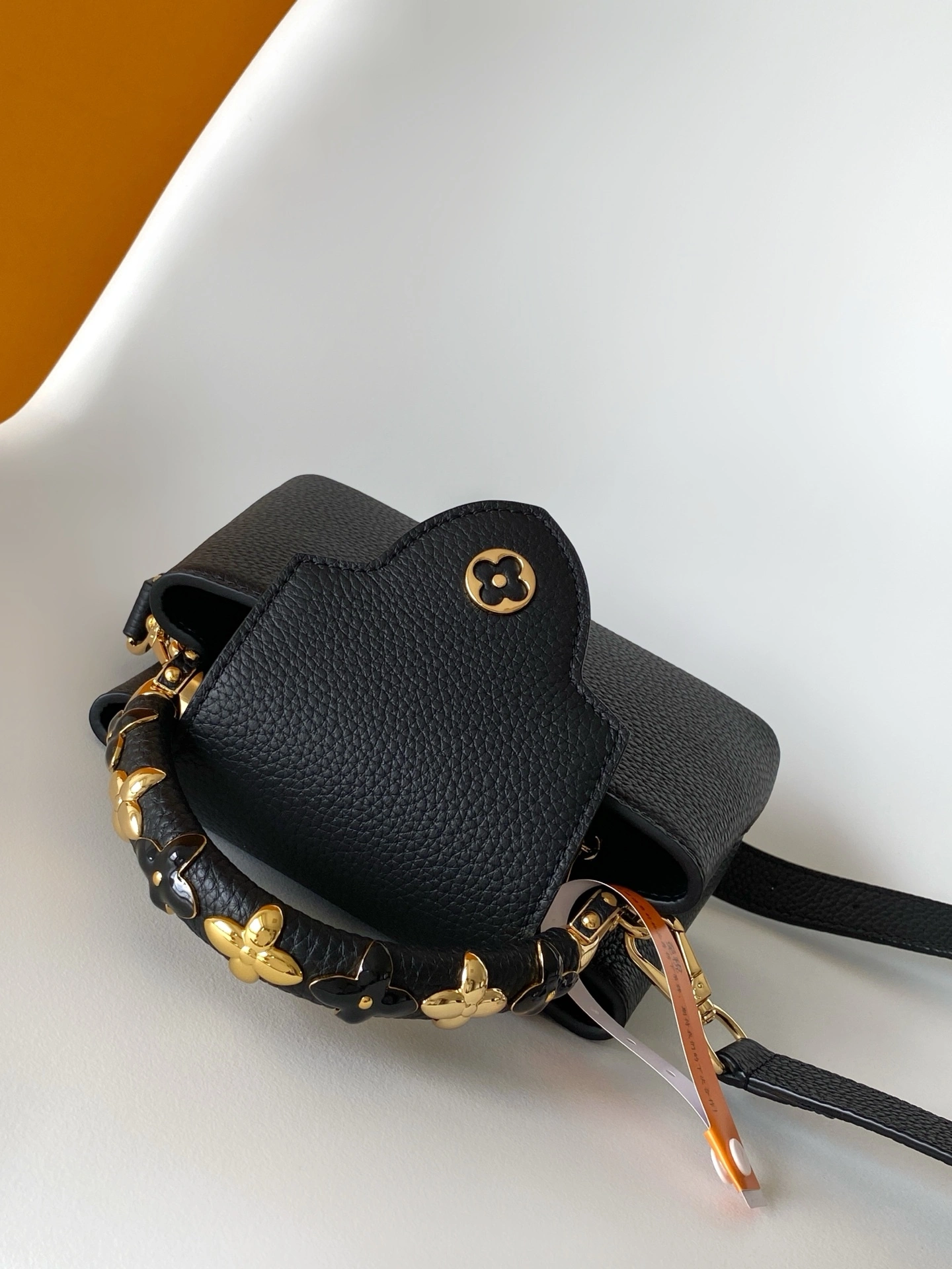 MOMO-- 8V M14976 high quality version cowhide item:F-B000A1507