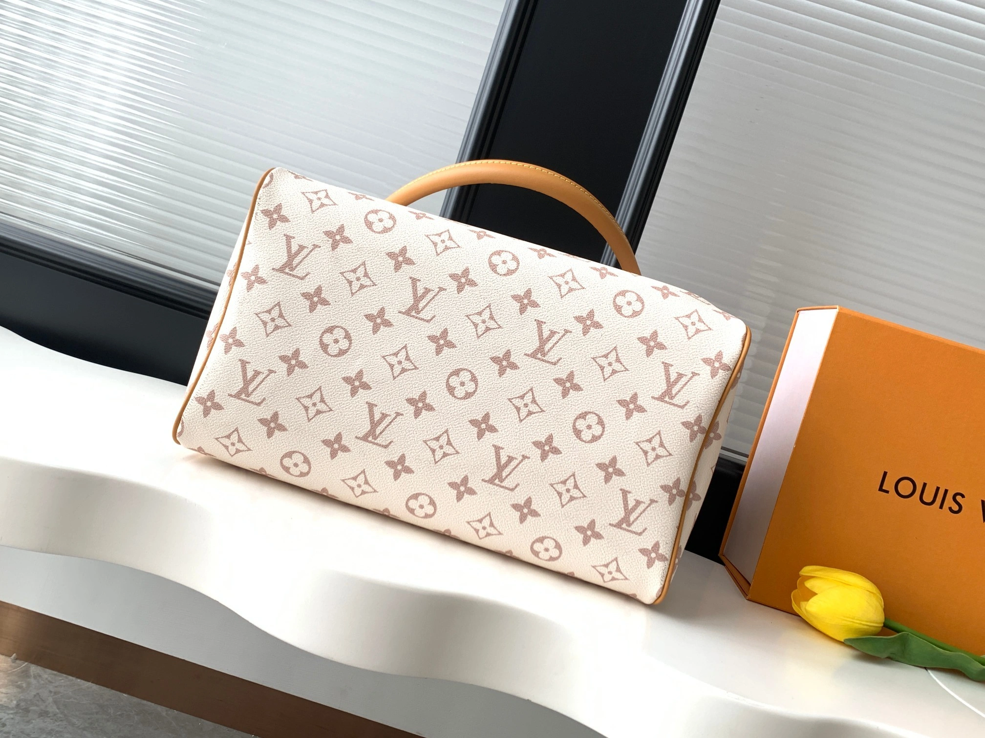 MOMO-- 8V M15108 high quality version Speedy Soft 30 Boho item:E-B000L1741T