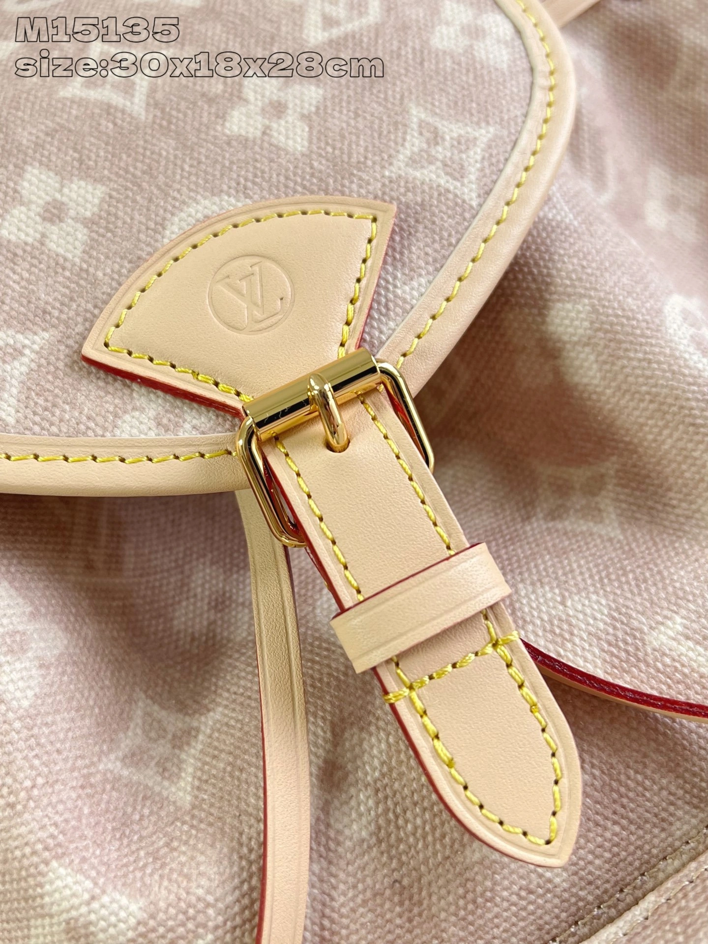 MOMO-- 8V M15135 high quality version Montsouris Travels With item:E-B574K1804