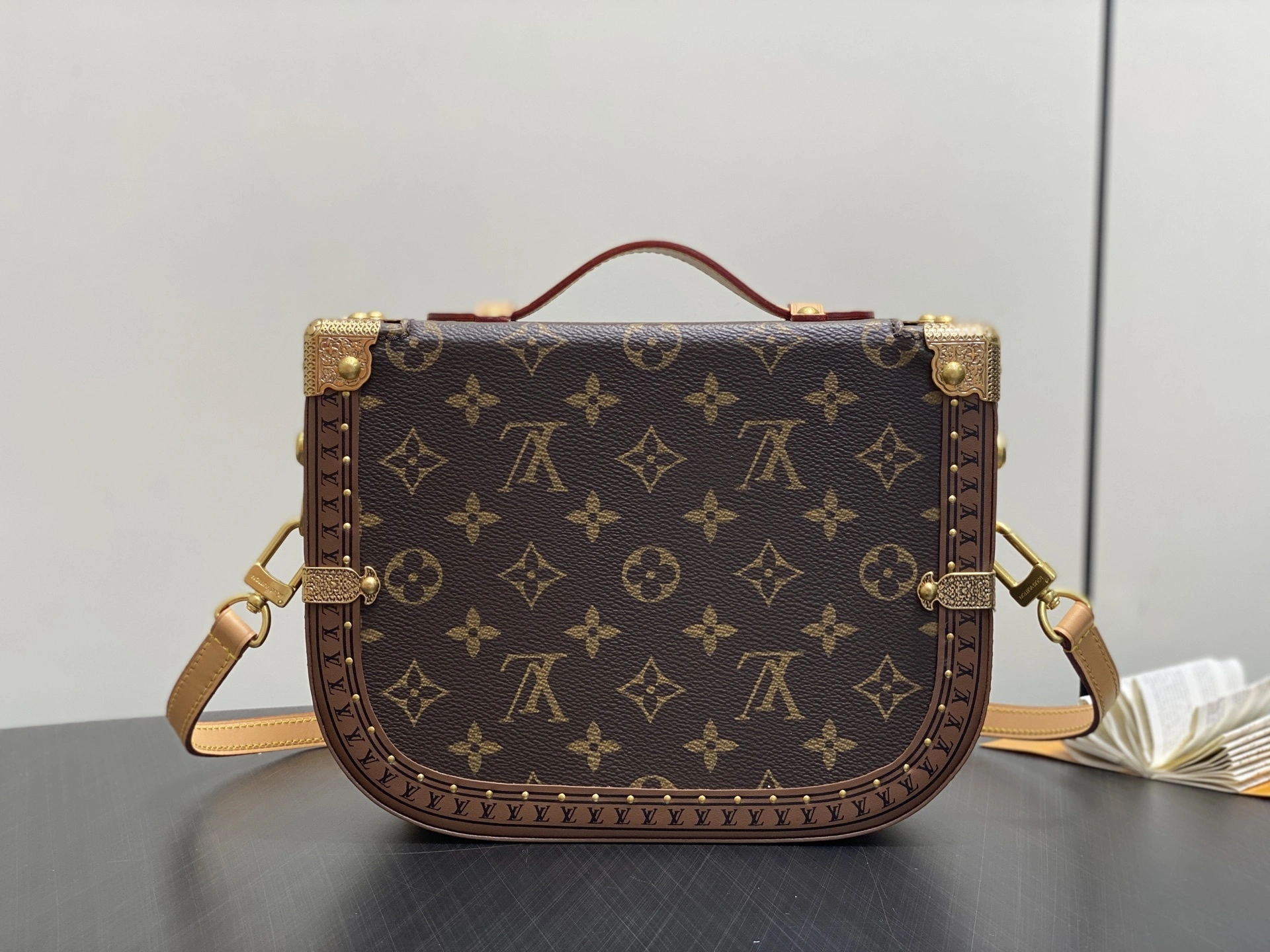 MOMO-- 8V M15166 high quality version Montsouris Trunk item:E-B000J1855