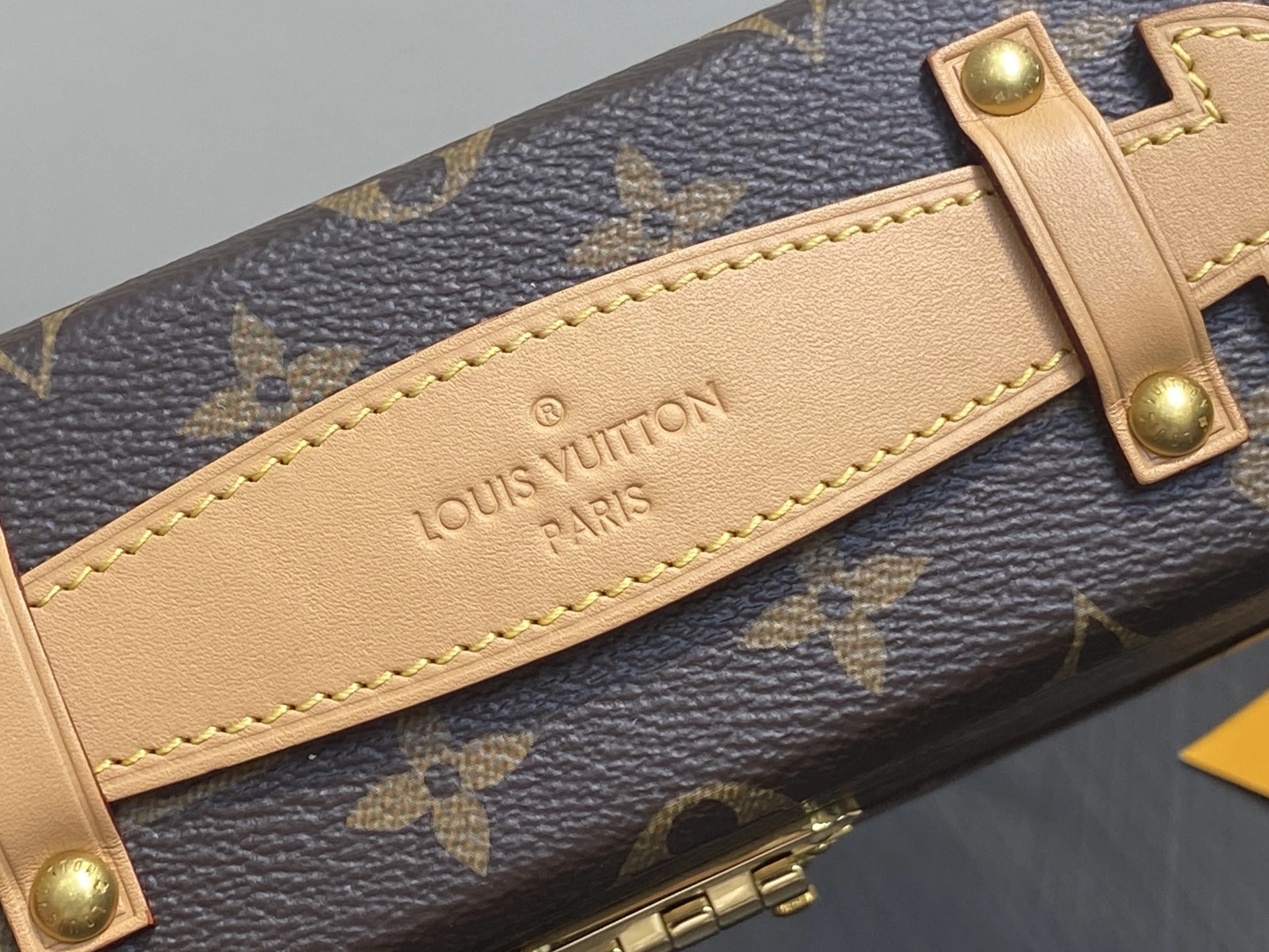 MOMO-- 8V M15166 high quality version Montsouris Trunk item:E-B000J1855