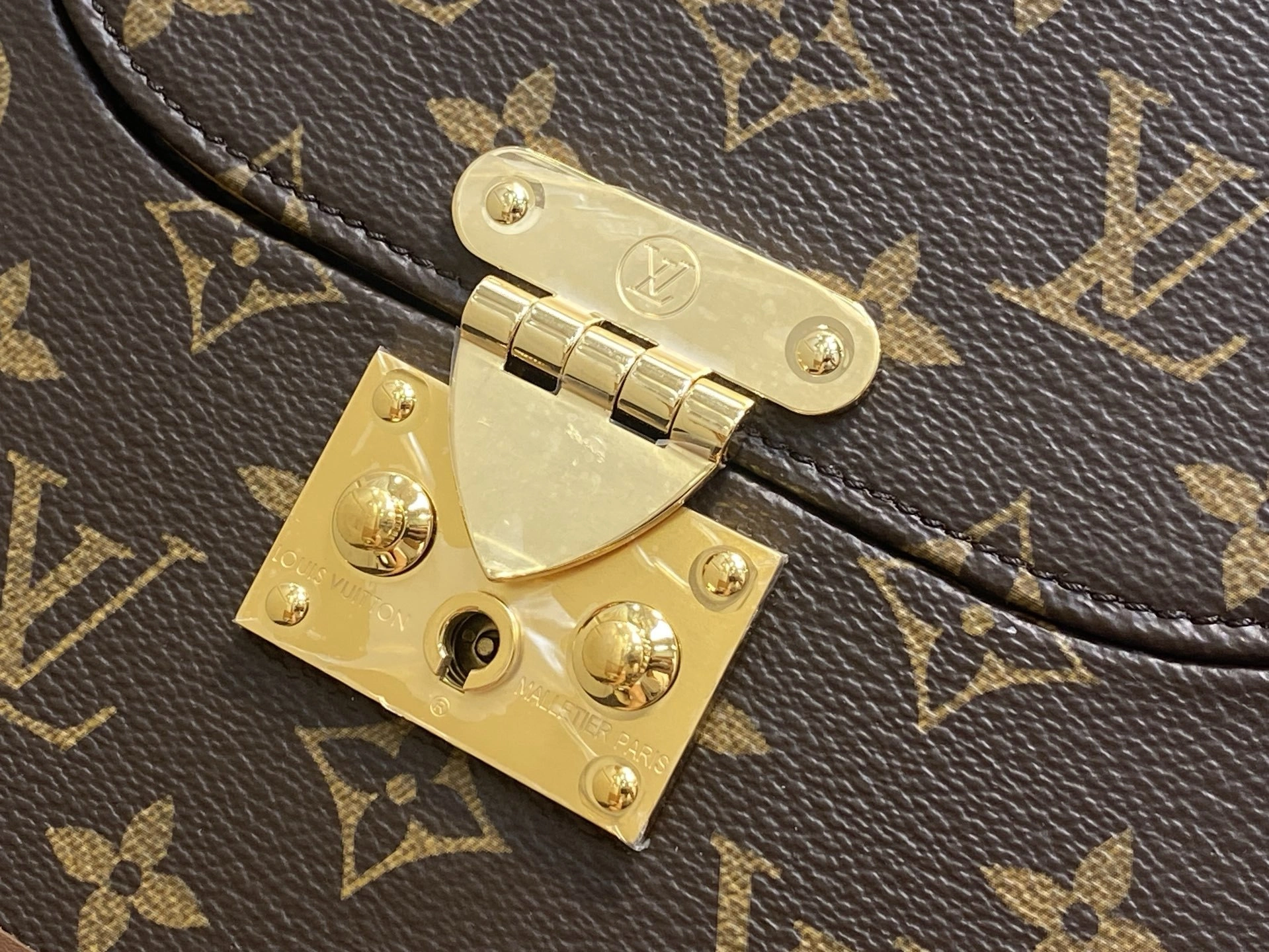 MOMO-- 8V M15166 high quality version Montsouris Trunk item:E-B000J1855