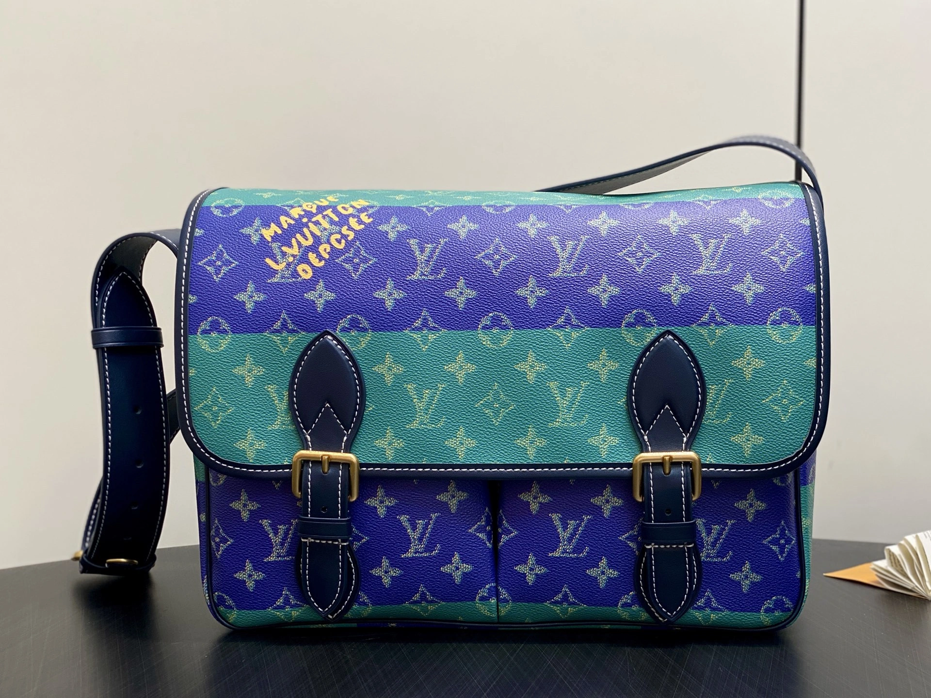 MOMO-- 8V M15187 high quality version Satchel item:E-B000J1833