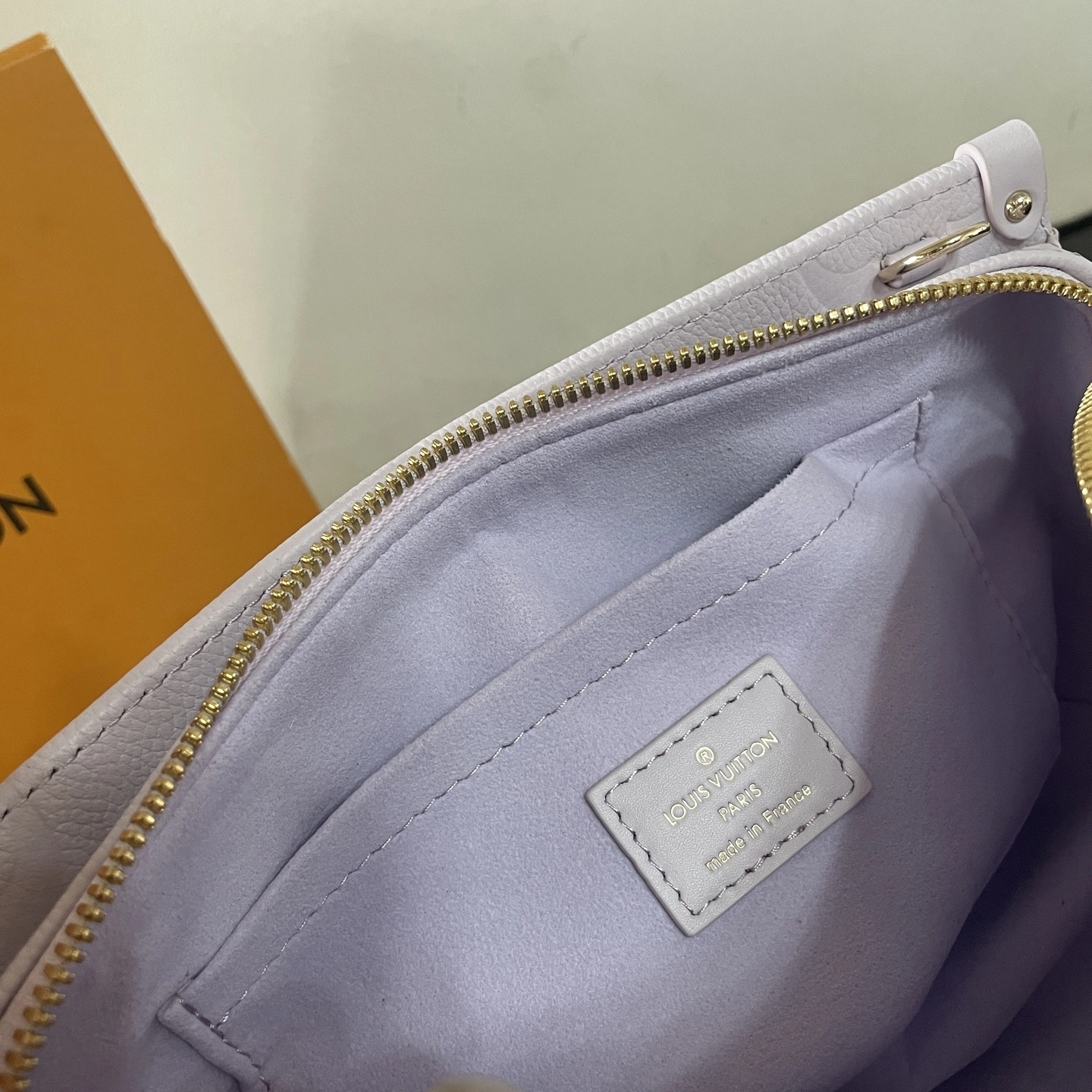 MOMO-- 8V M15192 high quality version OnTheGo East West cowhide item:E-B177I0323