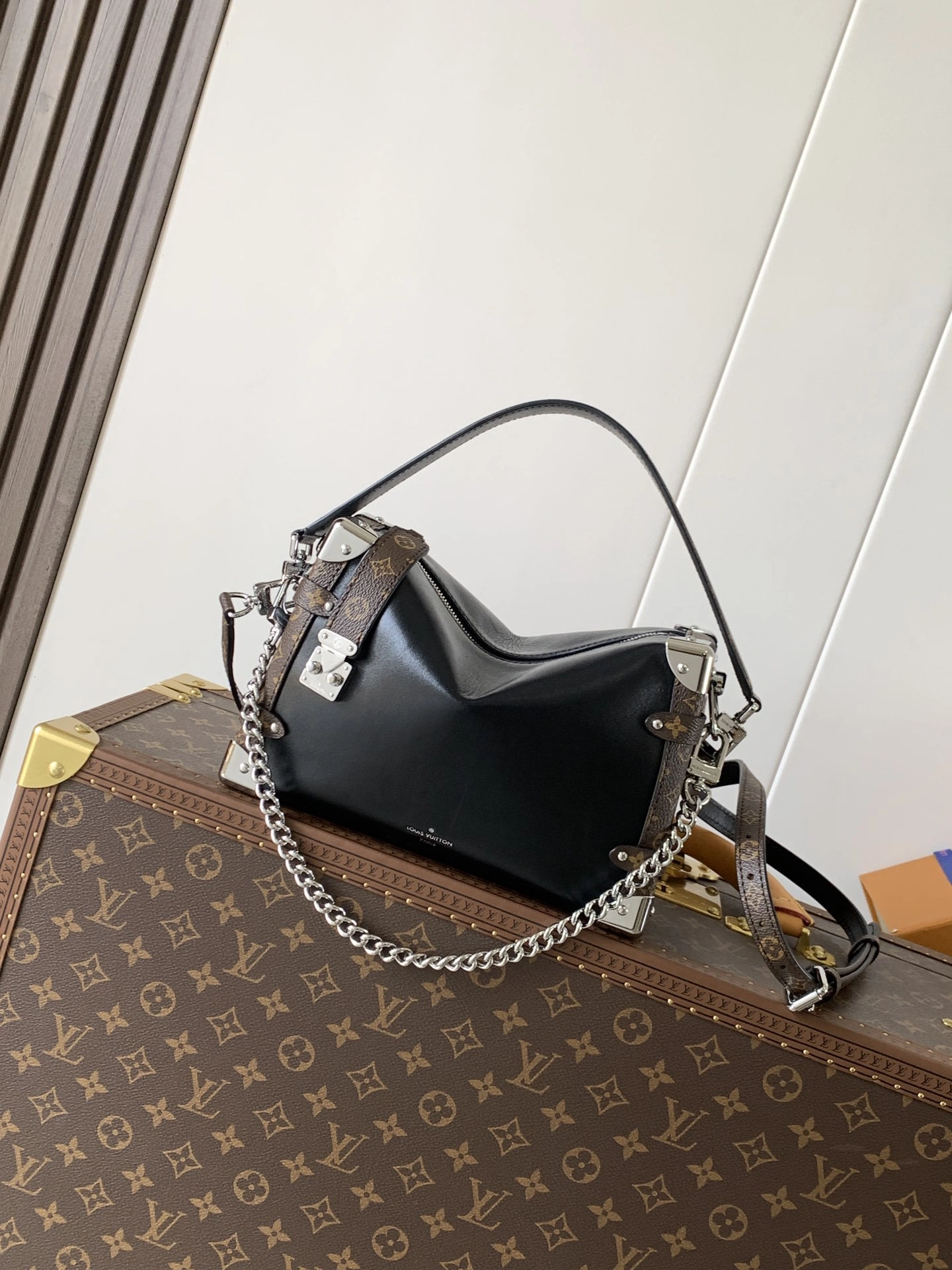 MOMO-- 8V M15195 high quality version Side Trunk Vibe cowhide item:E-B000I0316