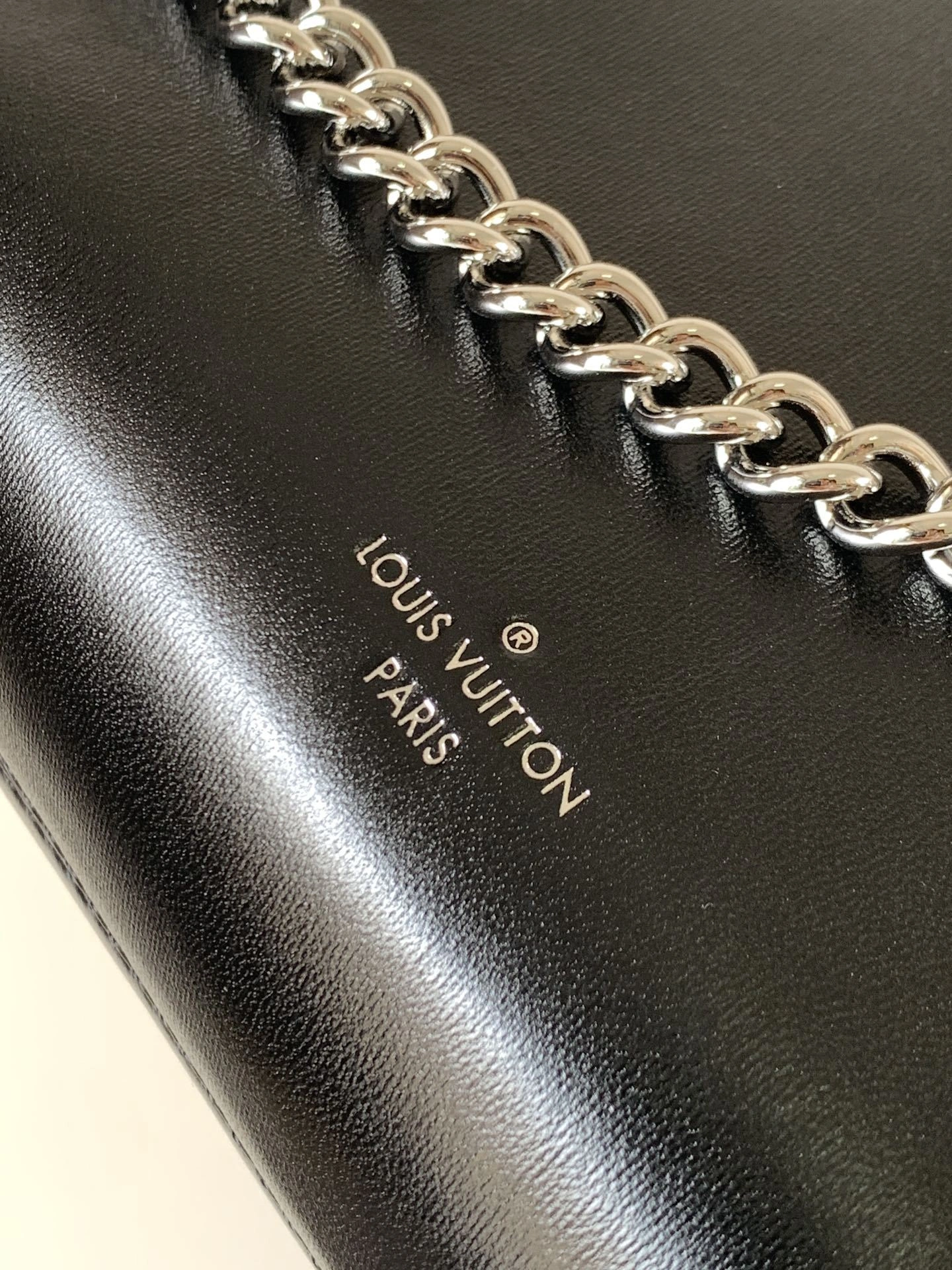 MOMO-- 8V M15195 high quality version Side Trunk Vibe cowhide item:E-B000I0316