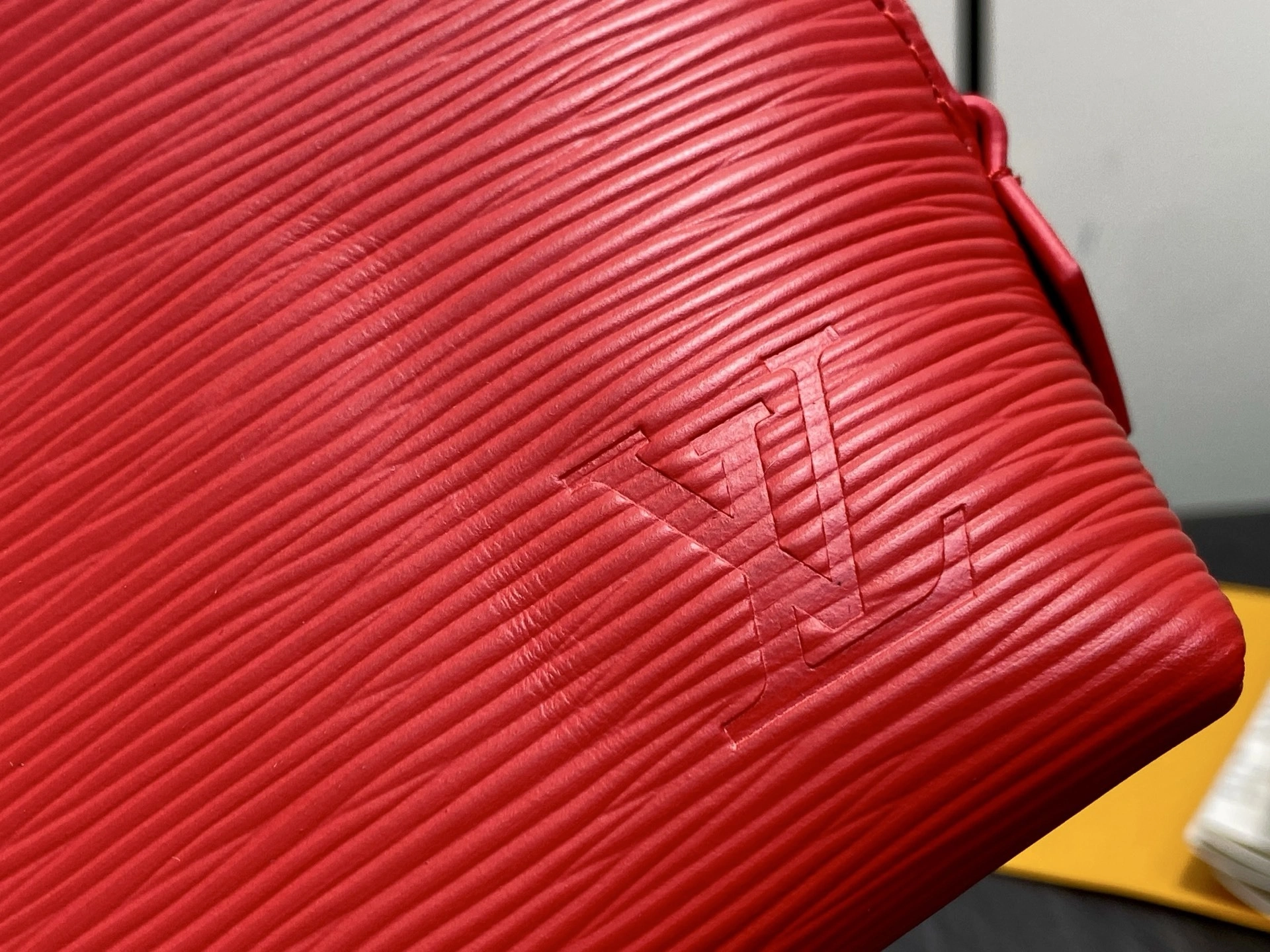 MOMO-- 8V M15197 high quality version Pochette Cosmétique item:E-B000J1829