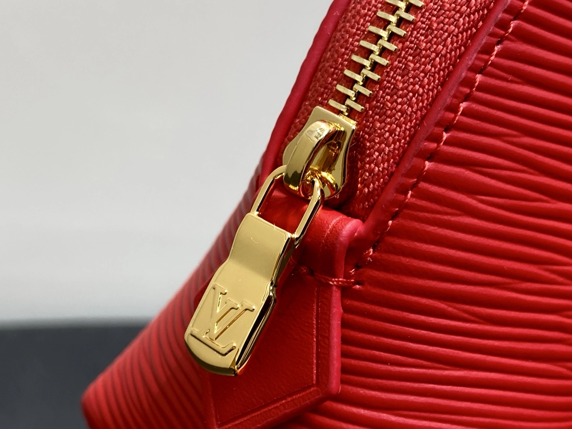 MOMO-- 8V M15197 high quality version Pochette Cosmétique item:E-B000J1829