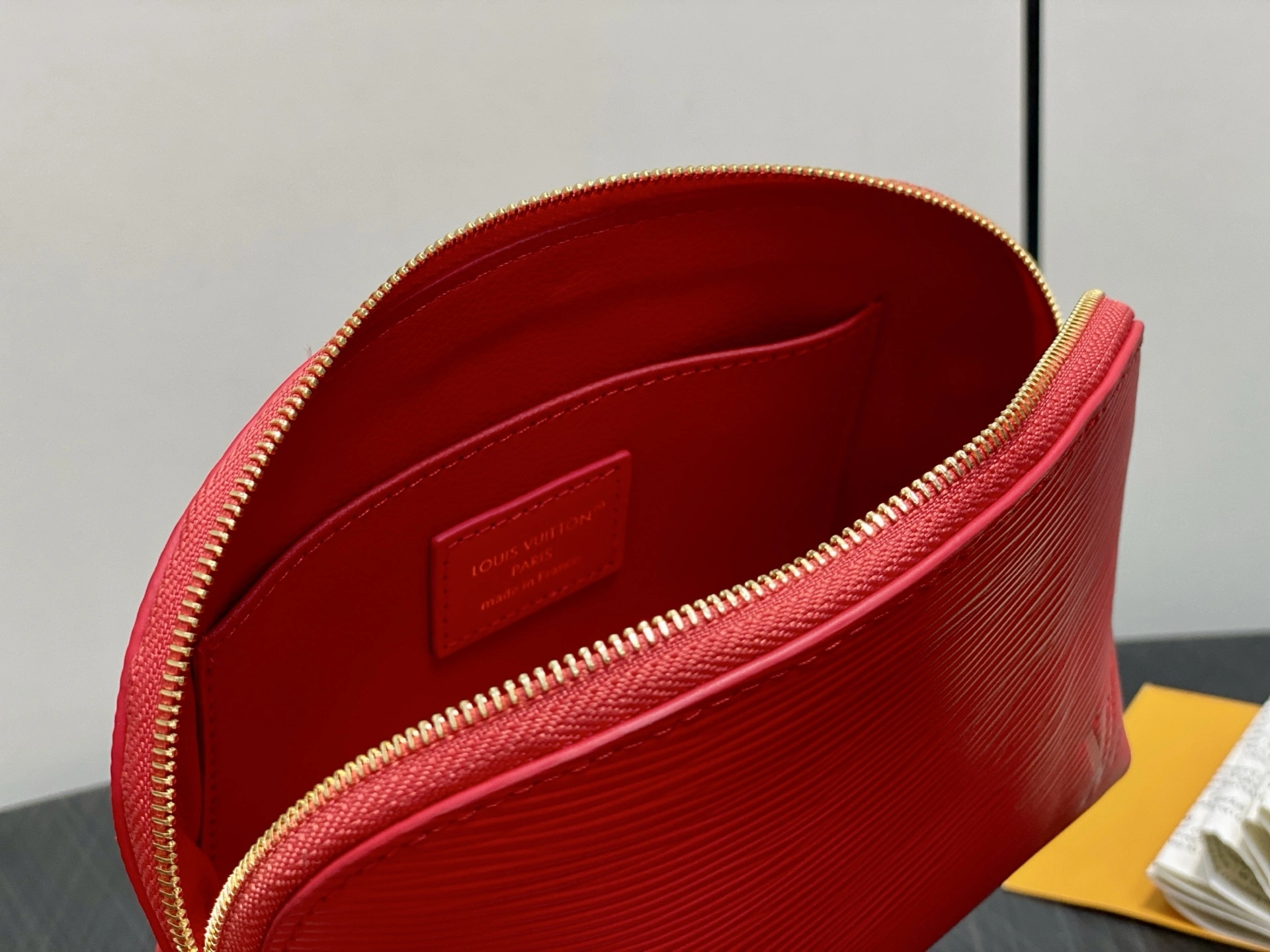 MOMO-- 8V M15197 high quality version Pochette Cosmétique item:E-B000J1829
