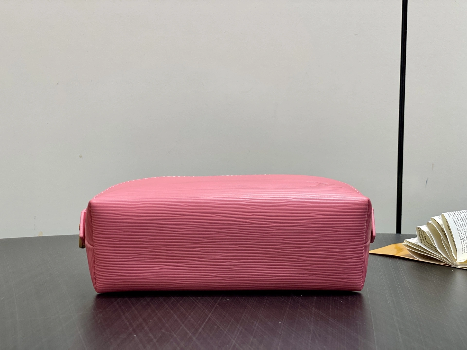 MOMO-- 8V M15198 high quality version Pochette Cosmétique item:E-B000J1830