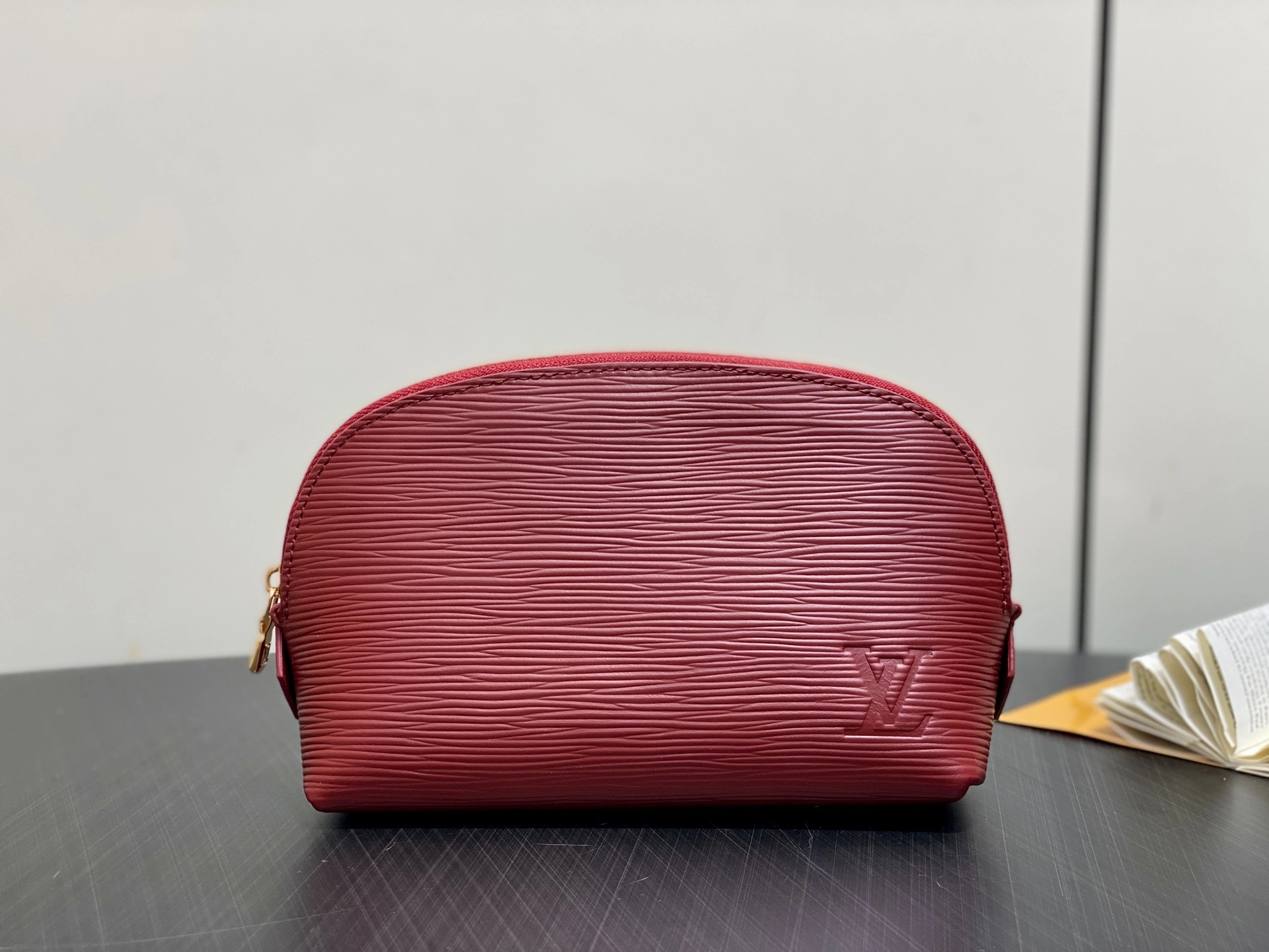 MOMO-- 8V M15201 high quality version Pochette Cosmétique item:E-B000J1828
