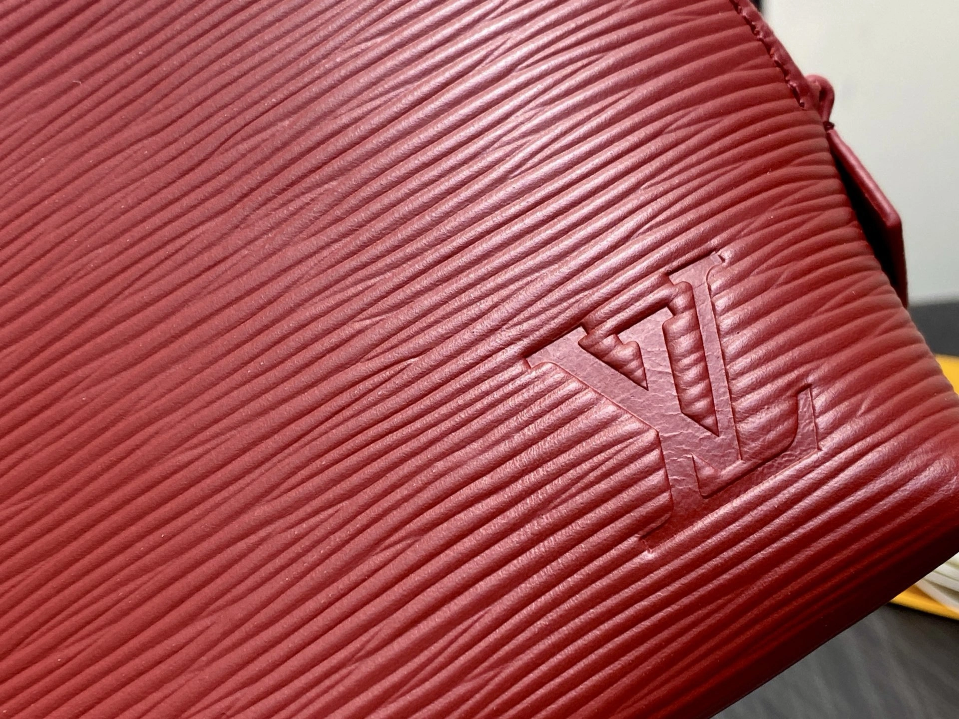 MOMO-- 8V M15201 high quality version Pochette Cosmétique item:E-B000J1828