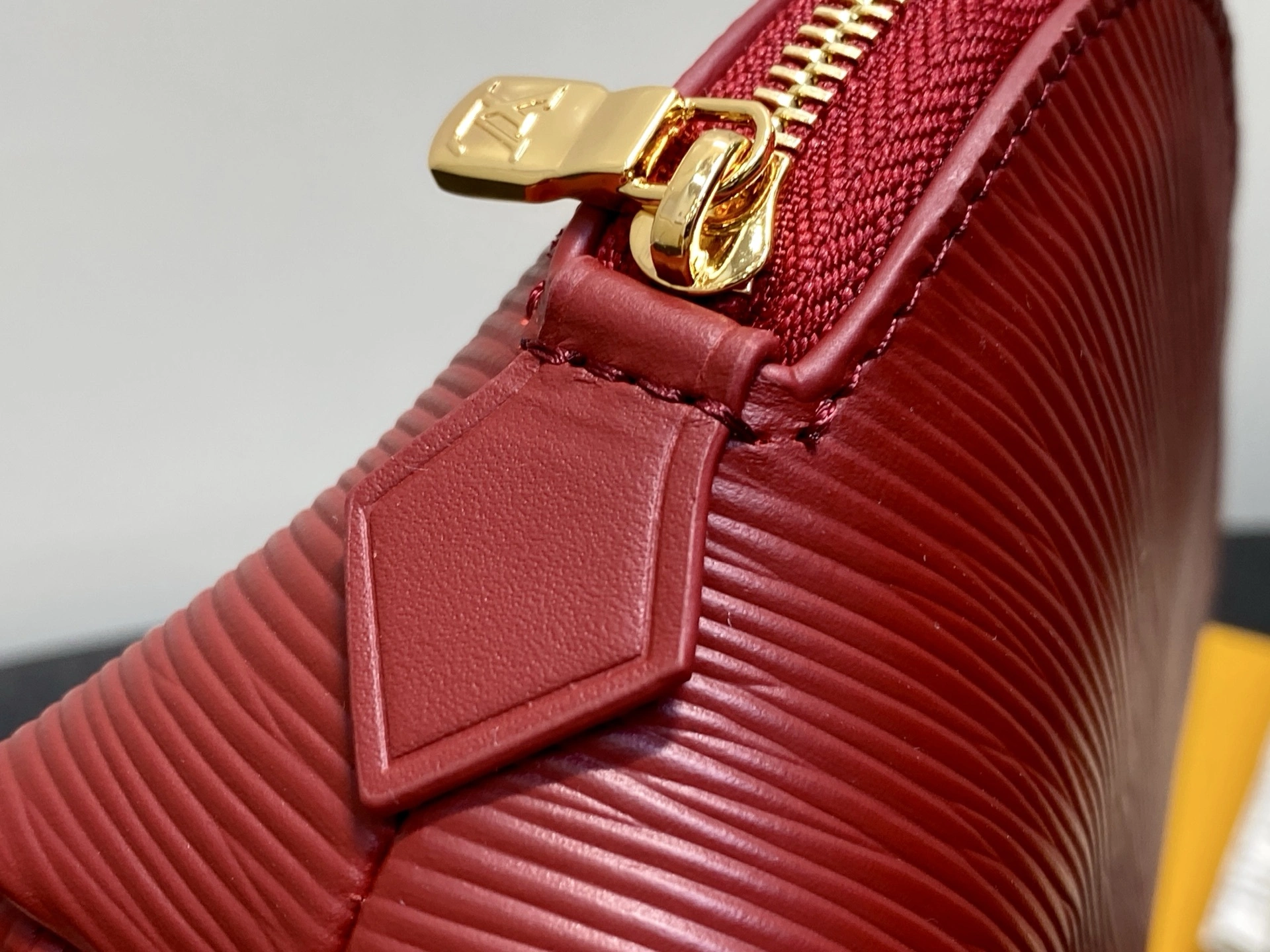 MOMO-- 8V M15201 high quality version Pochette Cosmétique item:E-B000J1828