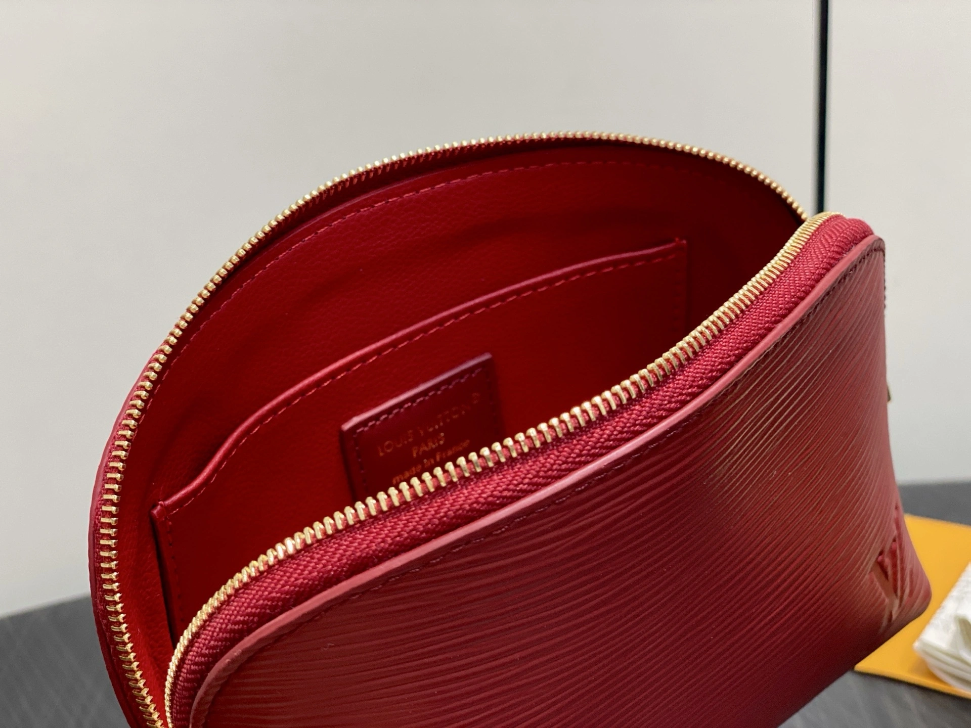 MOMO-- 8V M15201 high quality version Pochette Cosmétique item:E-B000J1828
