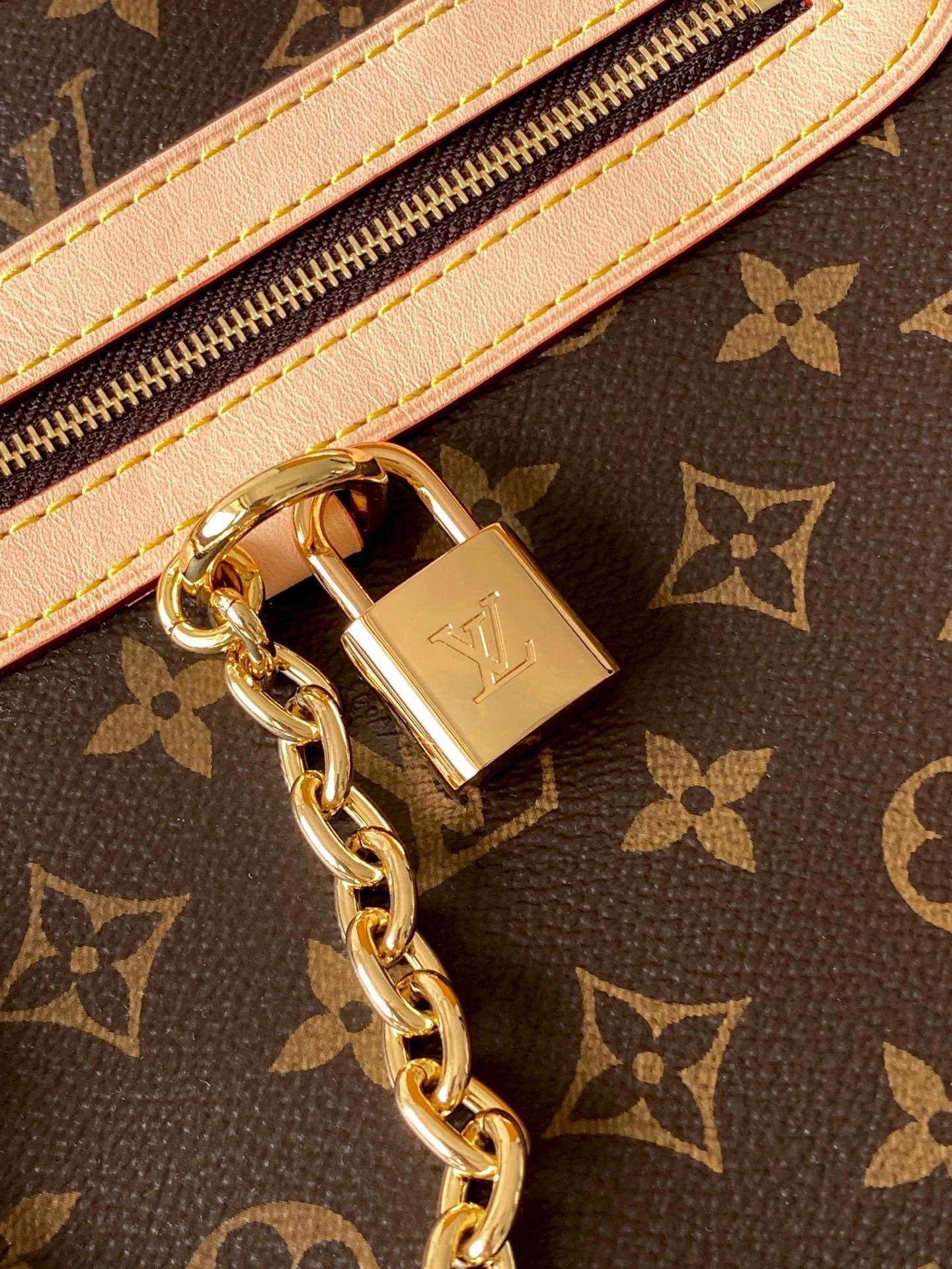 MOMO-- 8V M15208 high quality version Ever More item:E-B000J1856