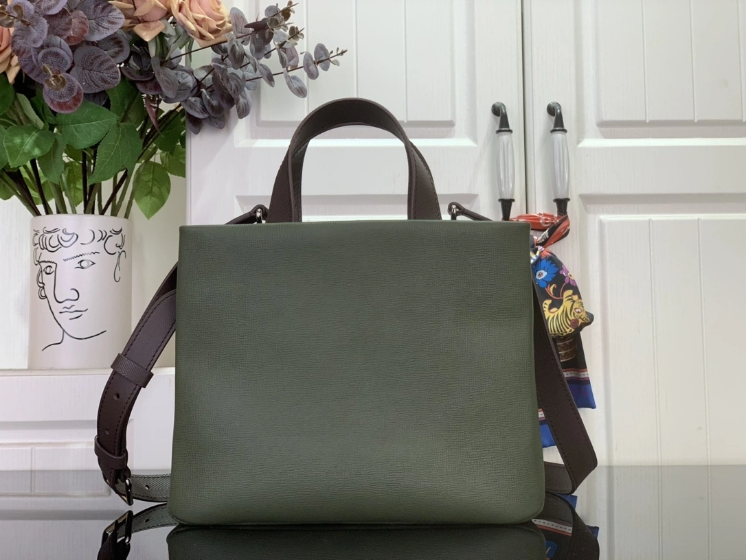 MOMO-- 8V M15238 high quality version Mini Shopper Tote cowhide item:F-B063A1508