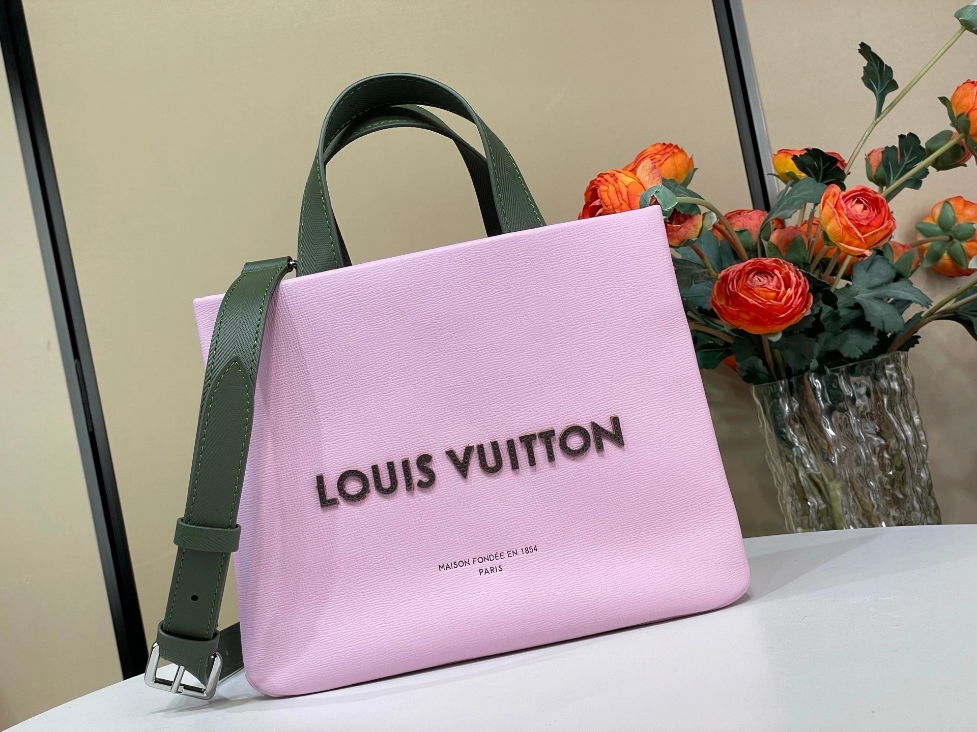 MOMO-- 8V M15239 high quality version Mini Shopper Tote cowhide item:F-B000A1510