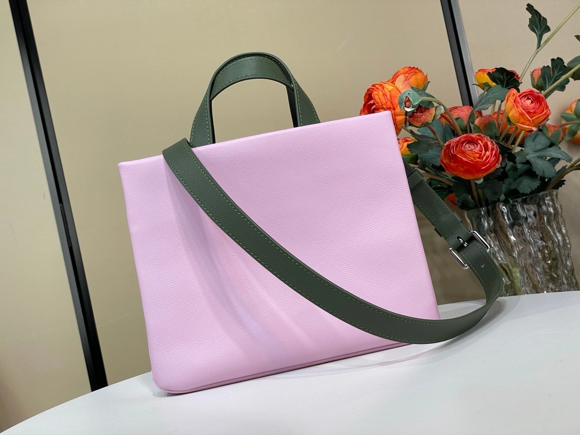 MOMO-- 8V M15239 high quality version Mini Shopper Tote cowhide item:F-B000A1510