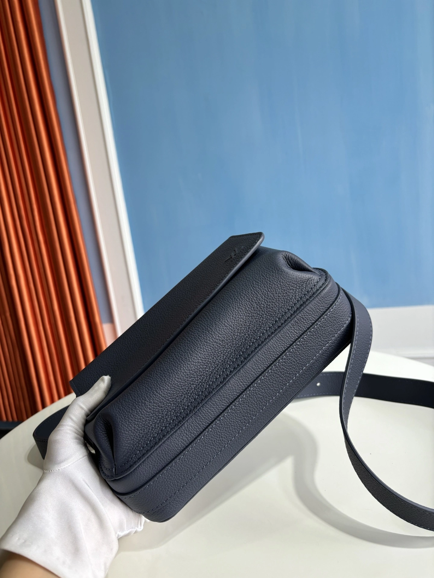 MOMO-- 8V M15260 high quality version Boarding cowhide item:E-B808L1714T
