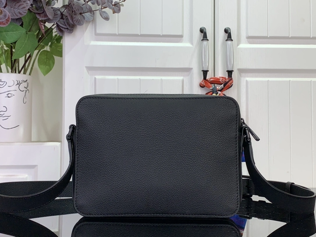 MOMO-- 8V M15265 high quality version Boarding cowhide item:E-B063K1815