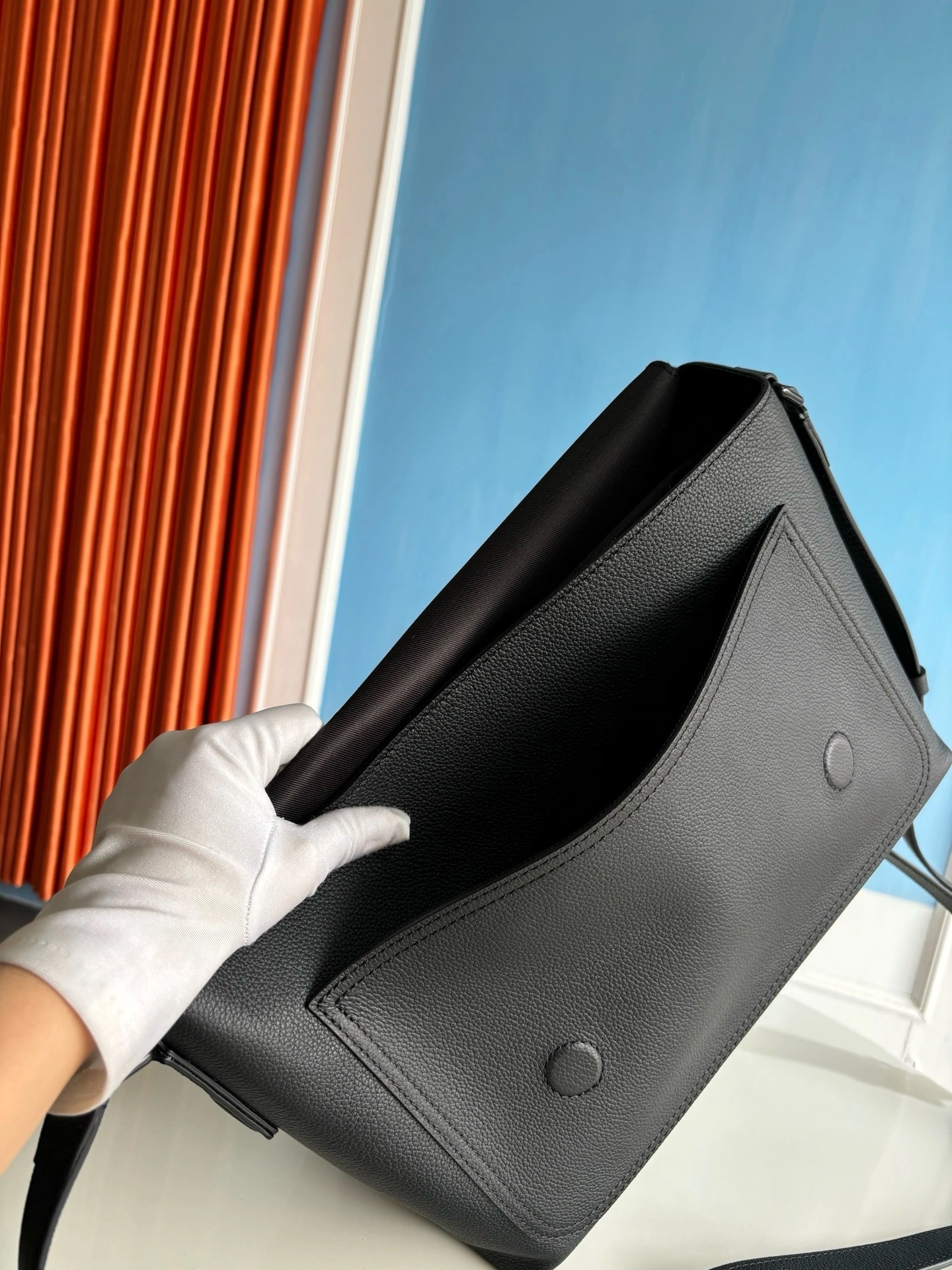 MOMO-- 8V M15268 high quality version Boarding cowhide item:E-B808L1723T