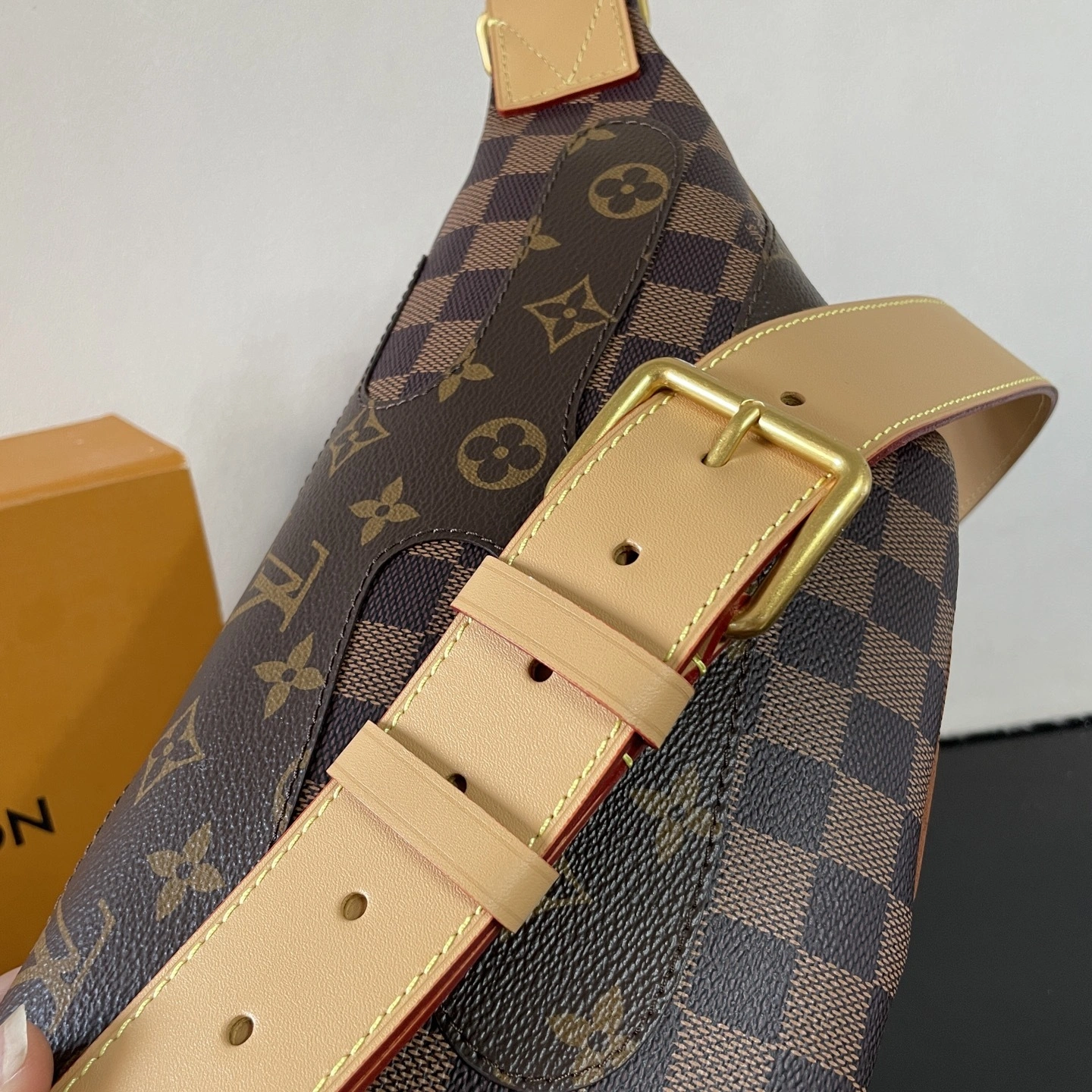 MOMO-- 8V M15271 high quality version Rush cowhide item:E-B177I0320