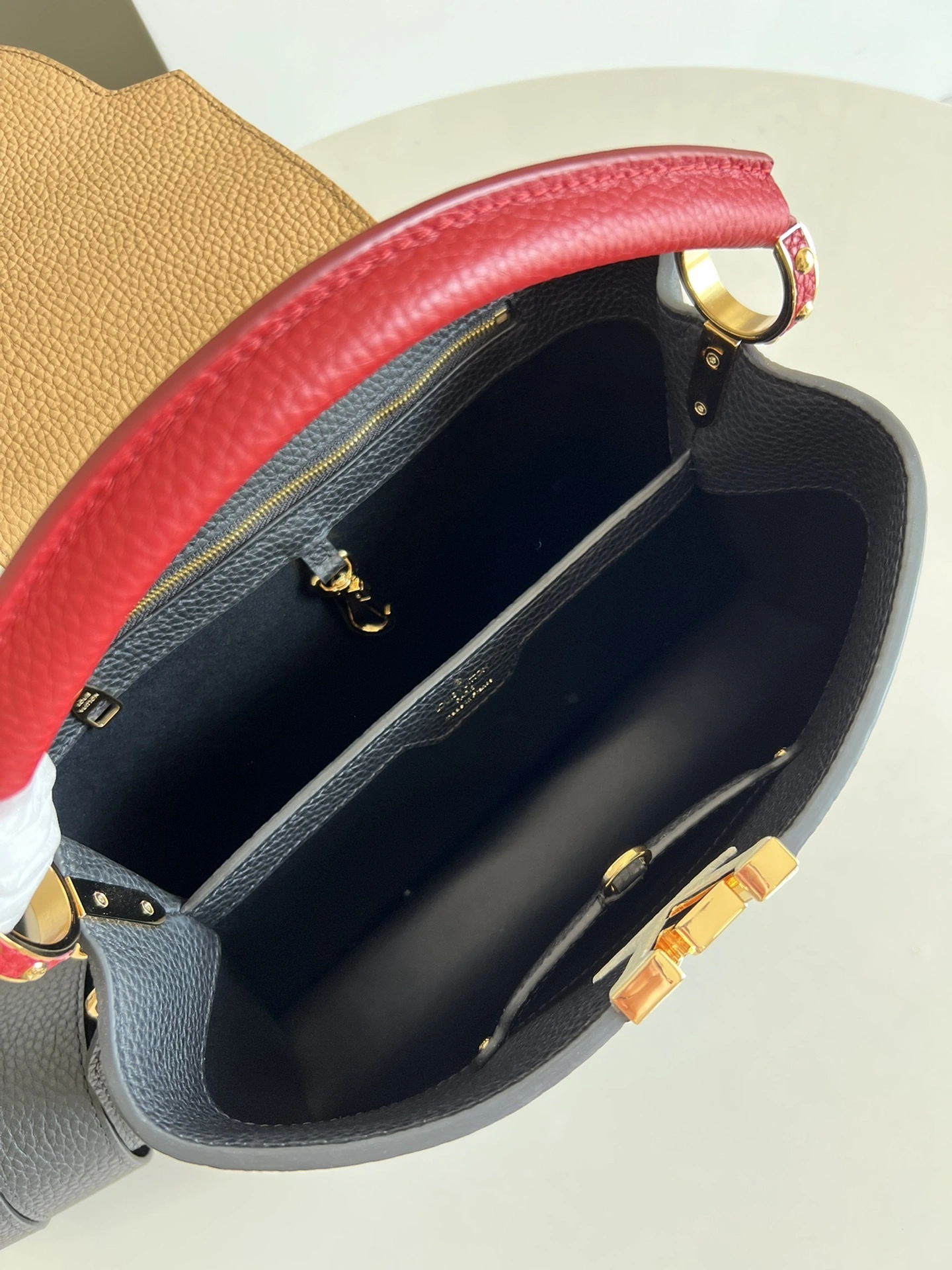 MOMO-- 8V M20704 Capucines Cowhide item:D-B174G1188S