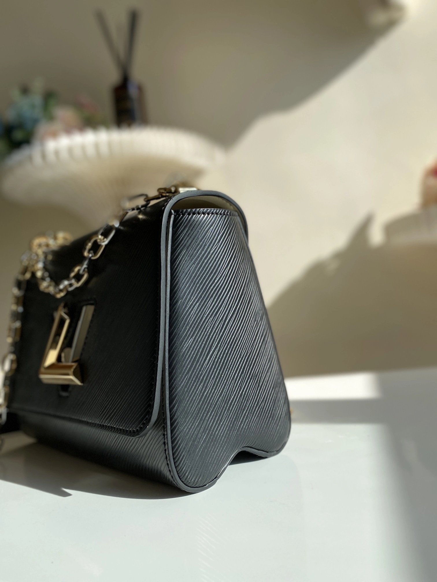 MOMO-- 8V M21025 high quality version Twist cowhide item:E-B000C0522