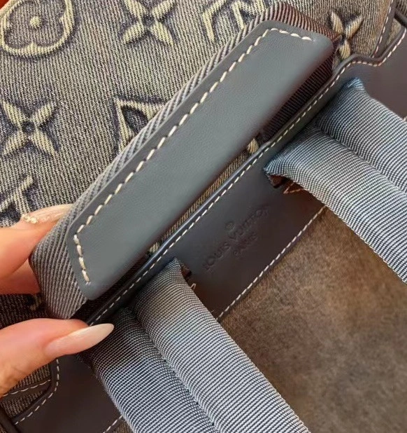 MOMO-- 8V M22534 high quality version Montsouris item:E-B000A1299
