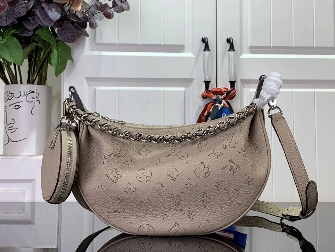 MOMO-- 8V M22820 high quality version Baia cowhide Mahina item:E-B063C0215