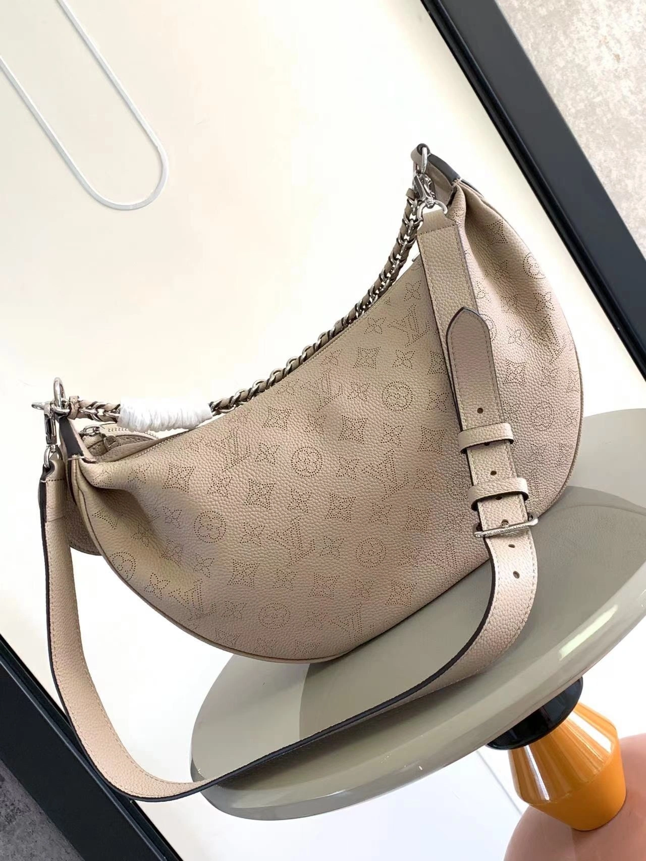 MOMO-- 8V M22823 high quality version Baia cowhide Mahina item:E-B564C0216