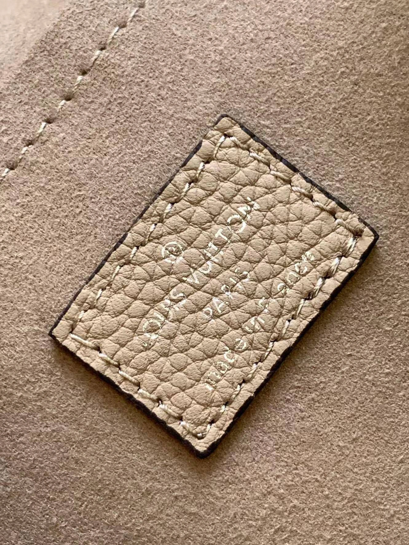 MOMO-- 8V M22823 high quality version Baia cowhide Mahina item:E-B564C0216
