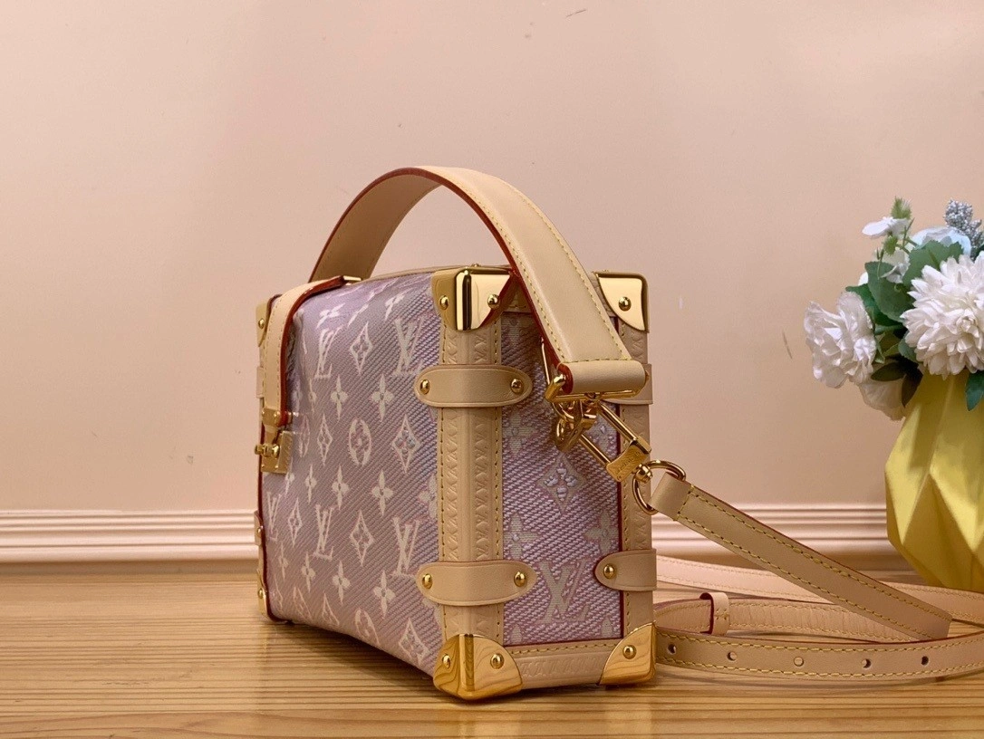 MOMO-- 8V M22842 high quality version Side Trunk item:E-B000C0224